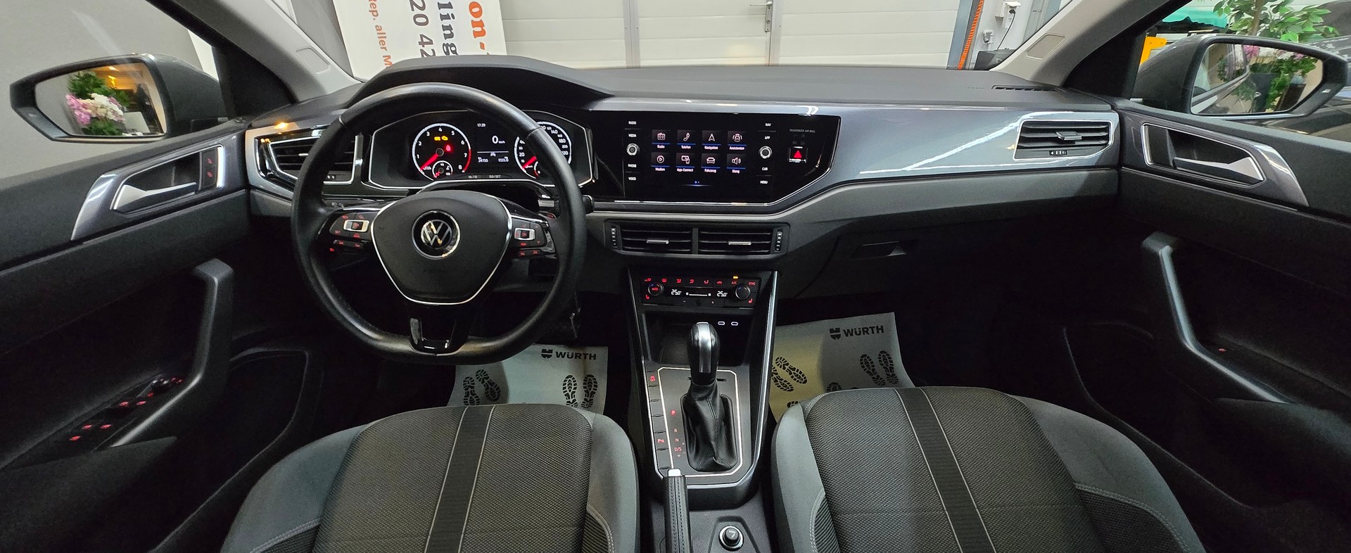 VW Polo 1.0 TSI BMT Highline DSG-image-25
