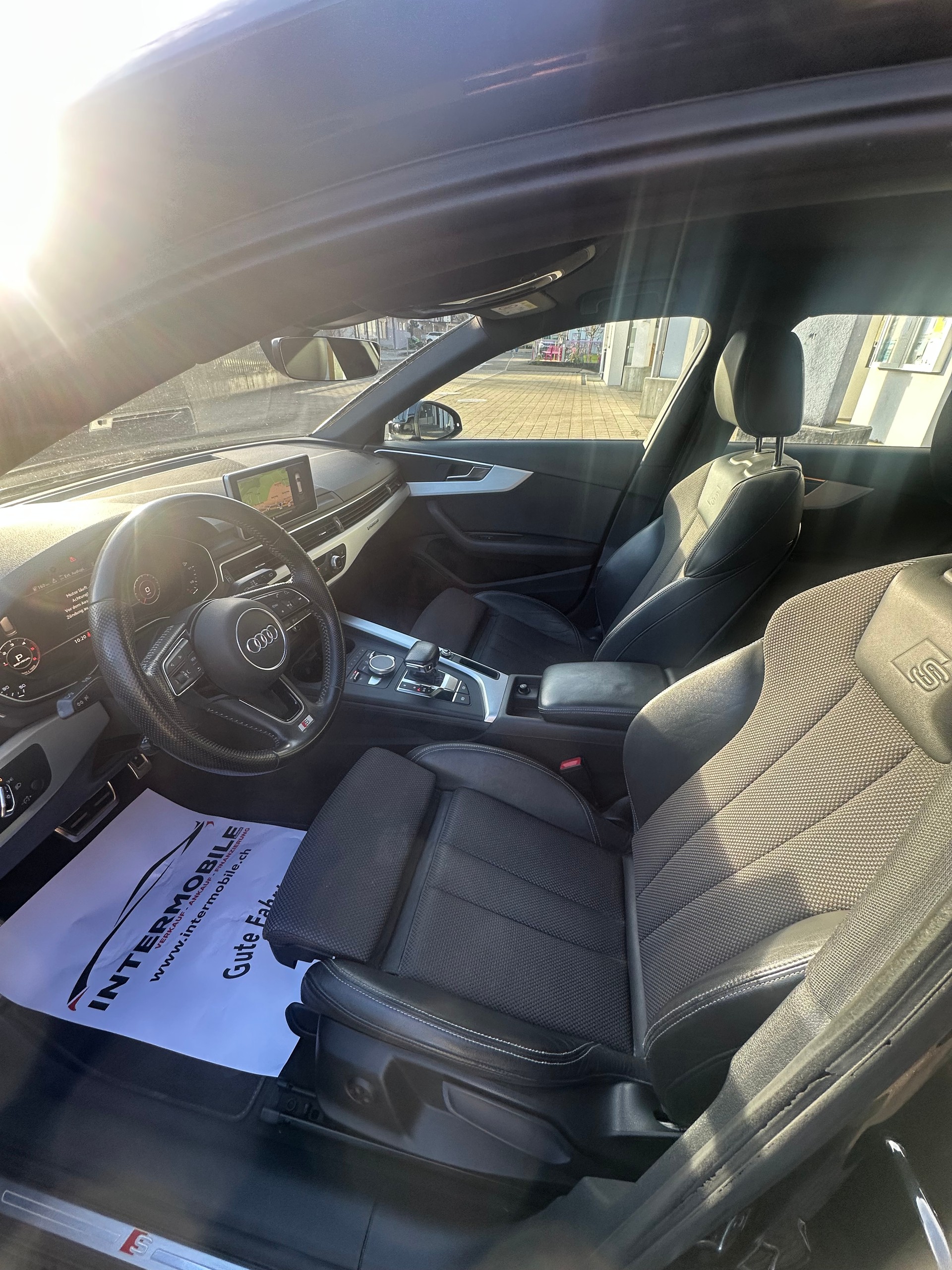 AUDI A4 Avant 2.0 TDI quattro S-tronic-image-11