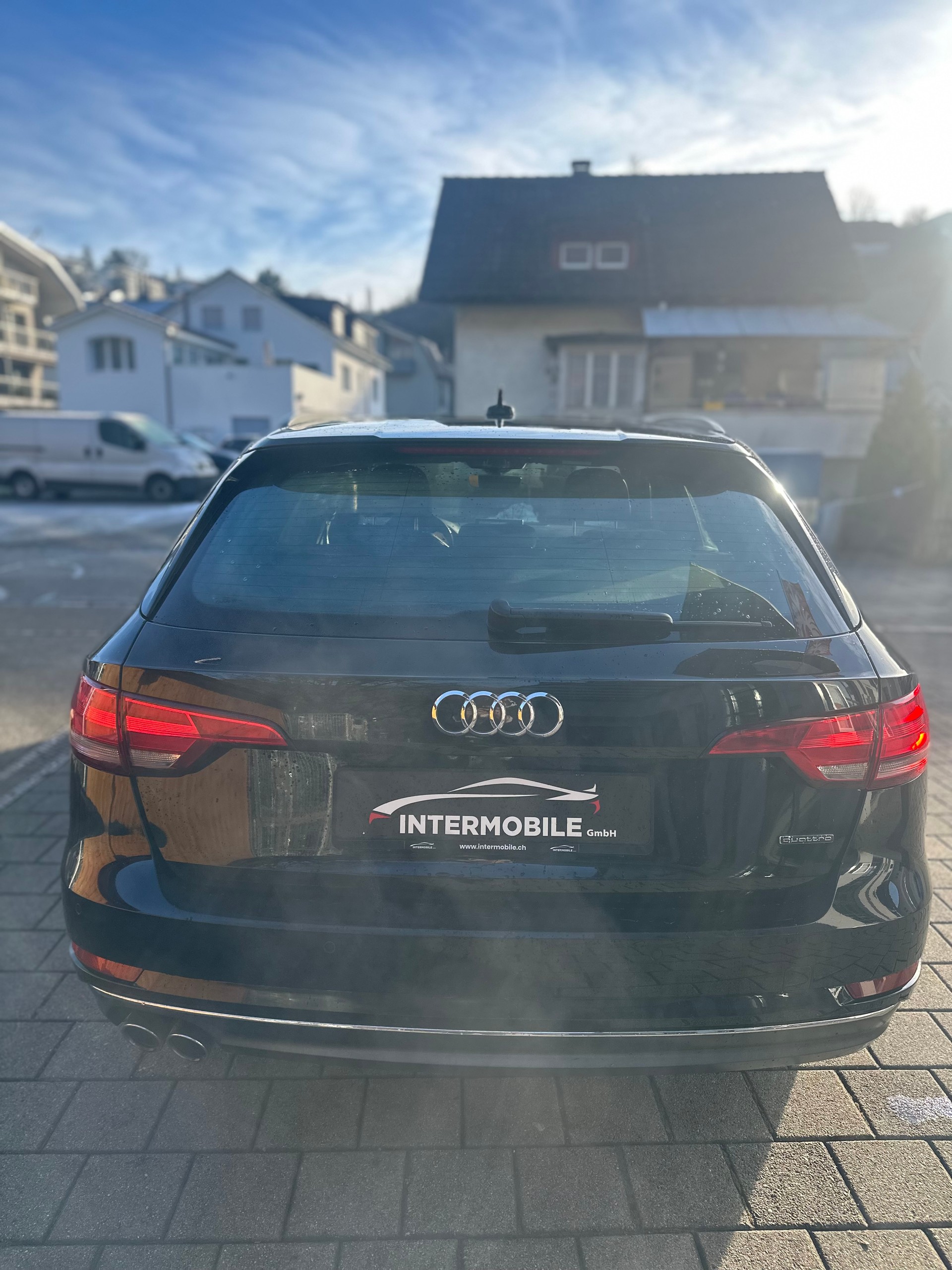 AUDI A4 Avant 2.0 TDI quattro S-tronic-image-9