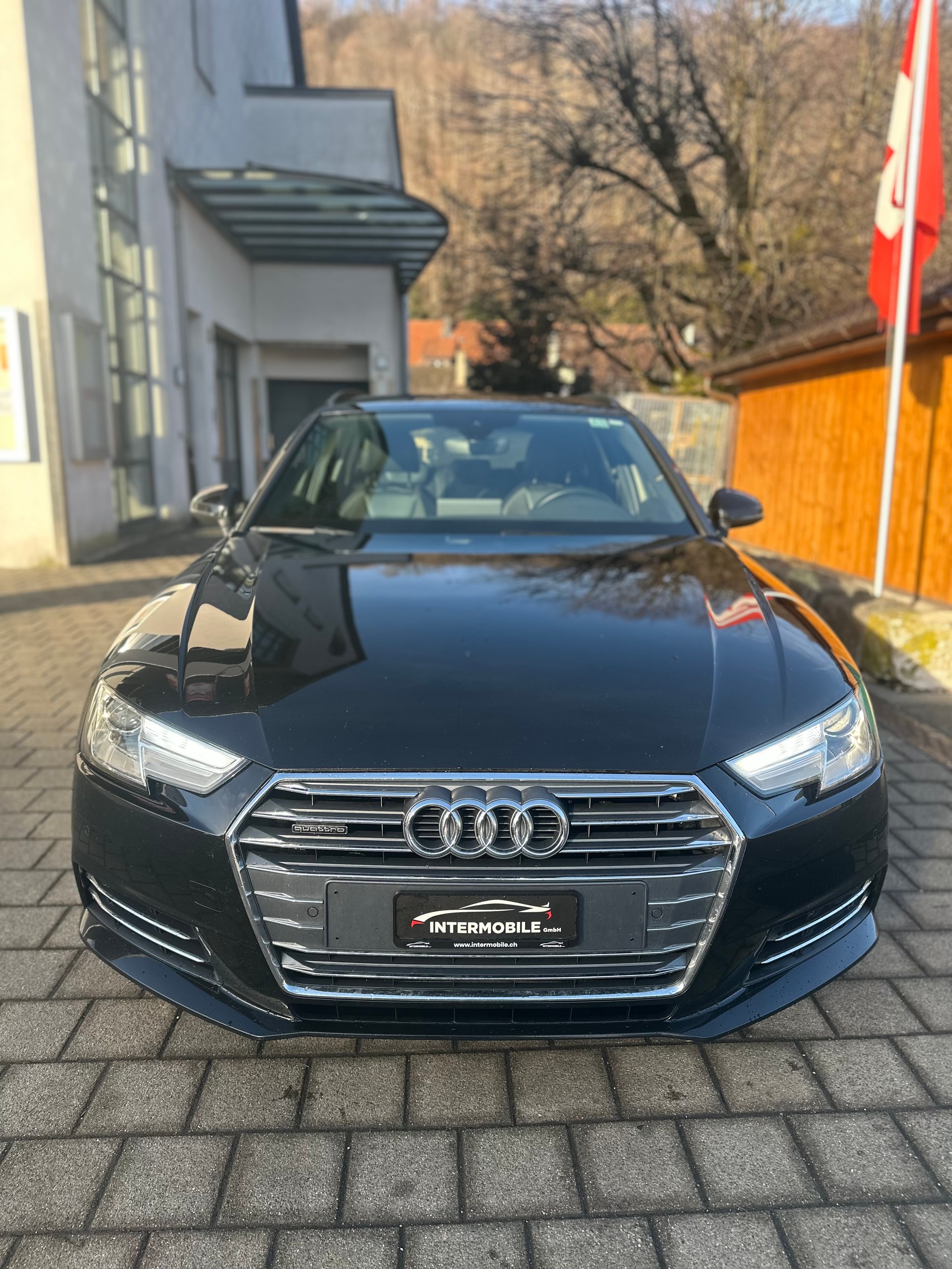 AUDI A4 Avant 2.0 TDI quattro S-tronic-image-3