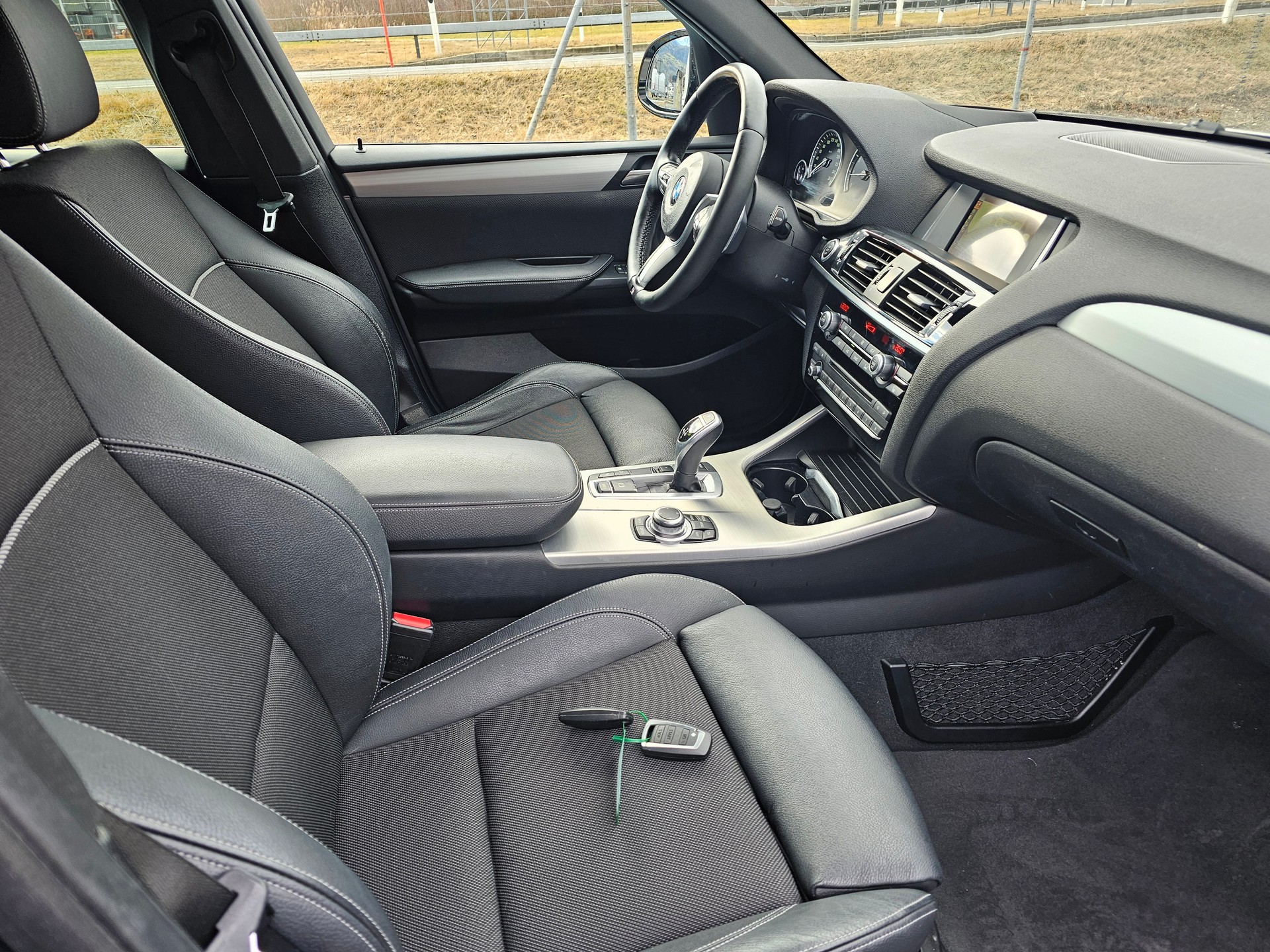 BMW X3 xDrive 28i xLine Steptronic-image-12