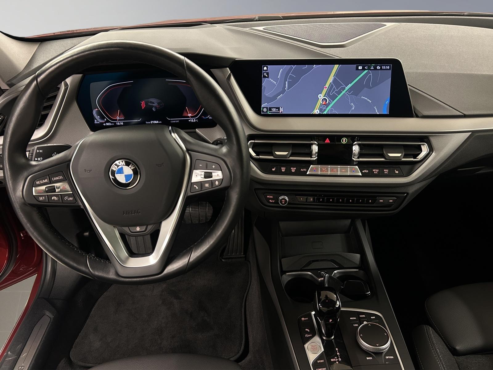 BMW 120d xDrive-image-17