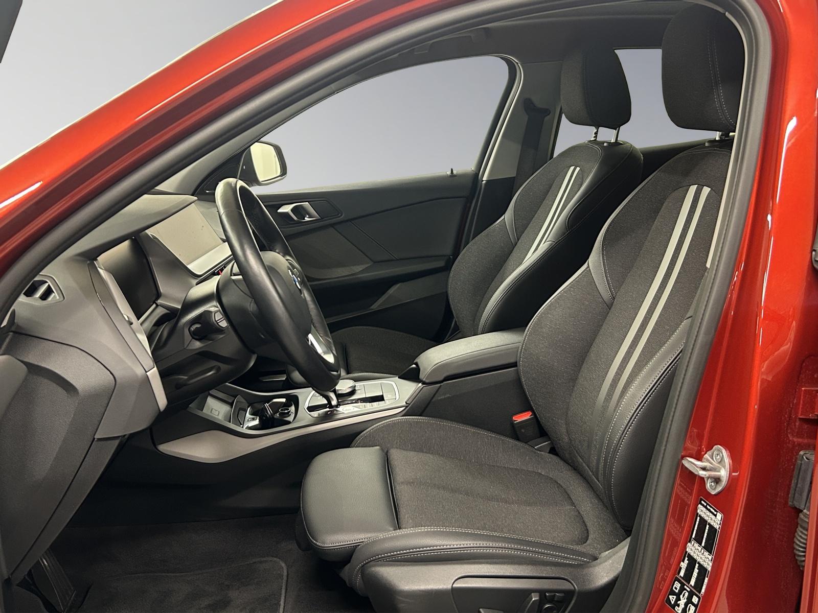 BMW 120d xDrive-image-10