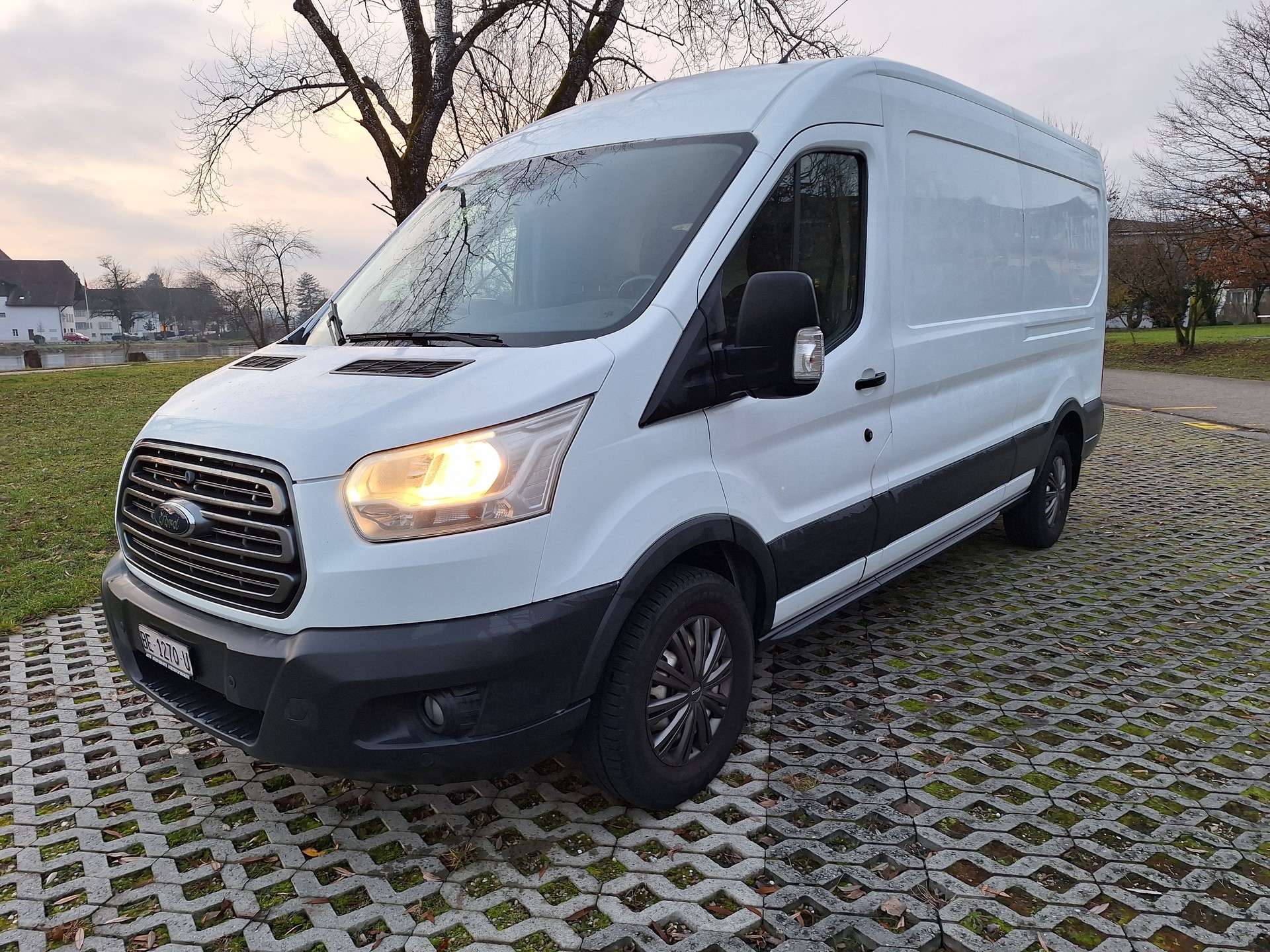 FORD 350 L 4x4