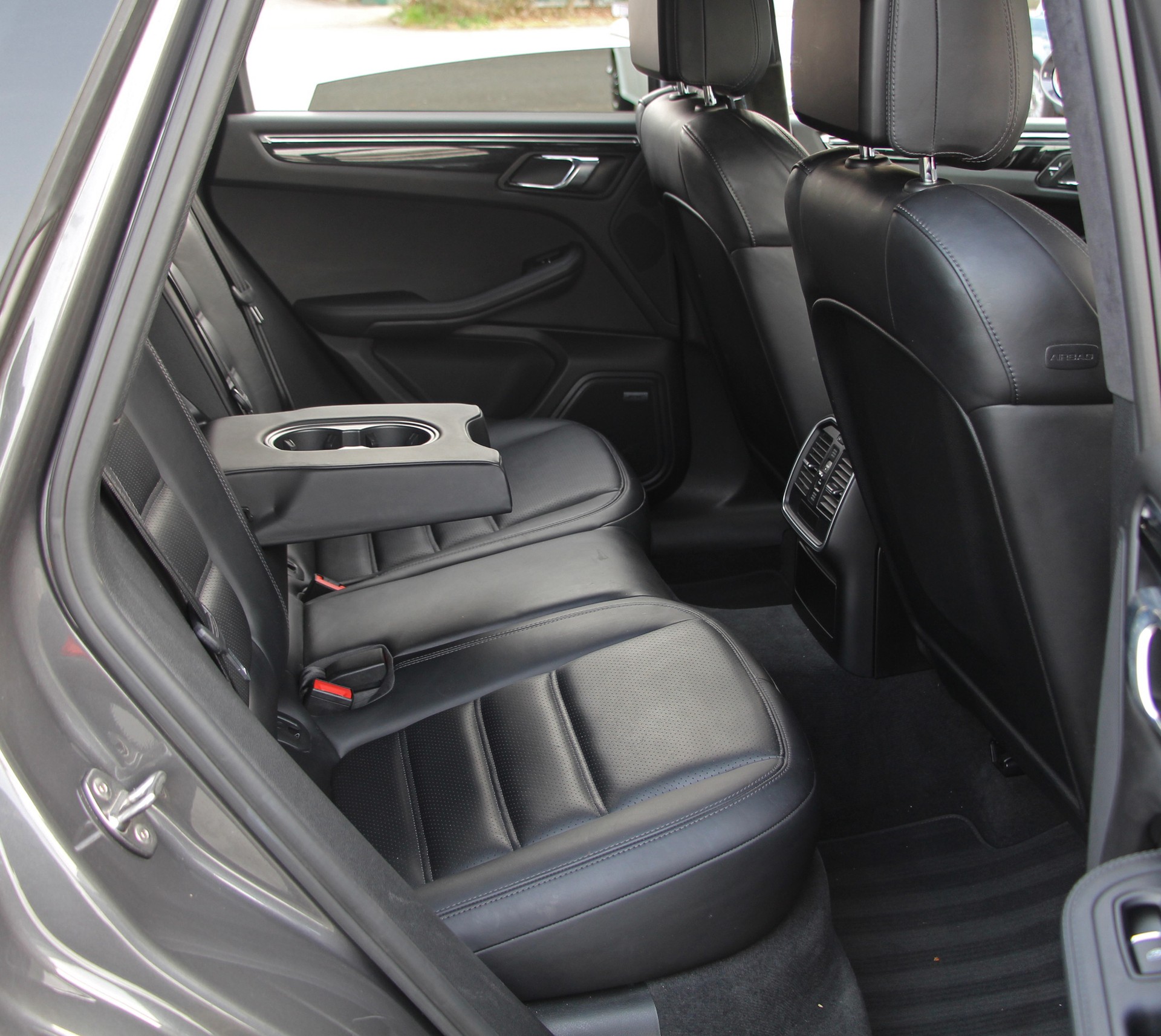 PORSCHE Macan Turbo PDK-image-11