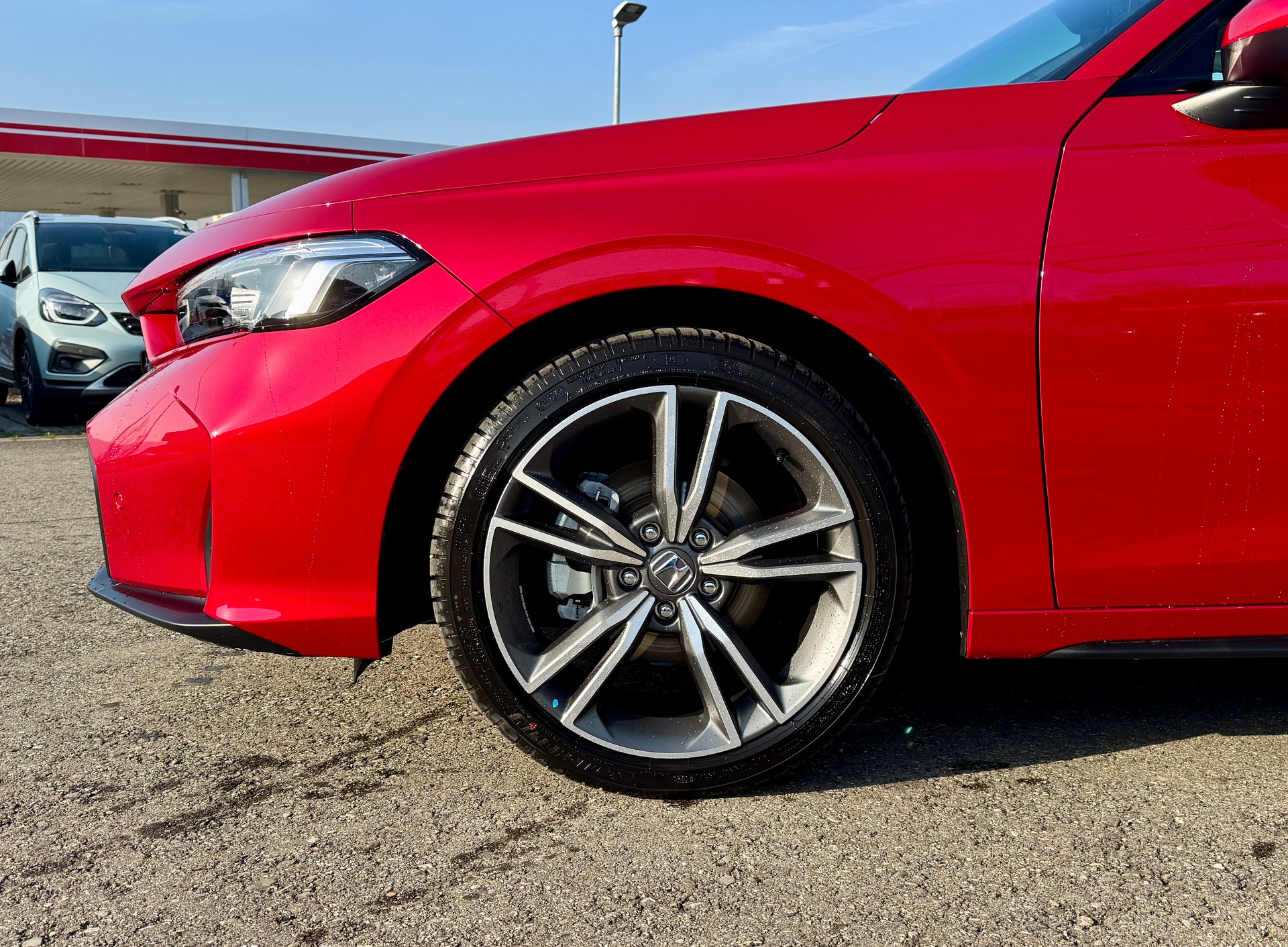 HONDA Civic 2.0 i-MMD HEV Advance 1.9% Leasing Aktion unschlagbar mit 8 Jahren Garantie-showroom-element-1