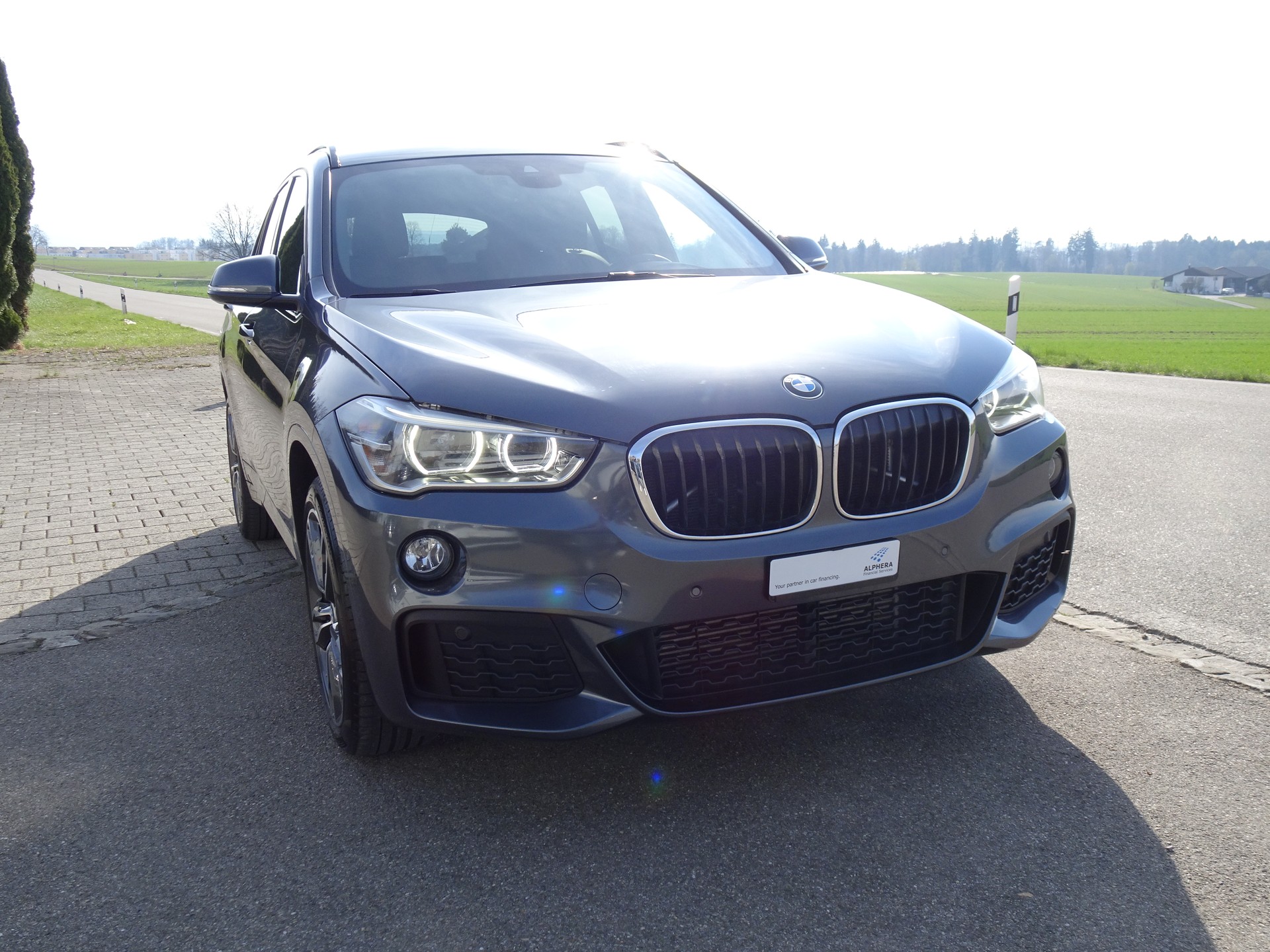 BMW X1 xDrive 25i M Sport Steptronic-image-5