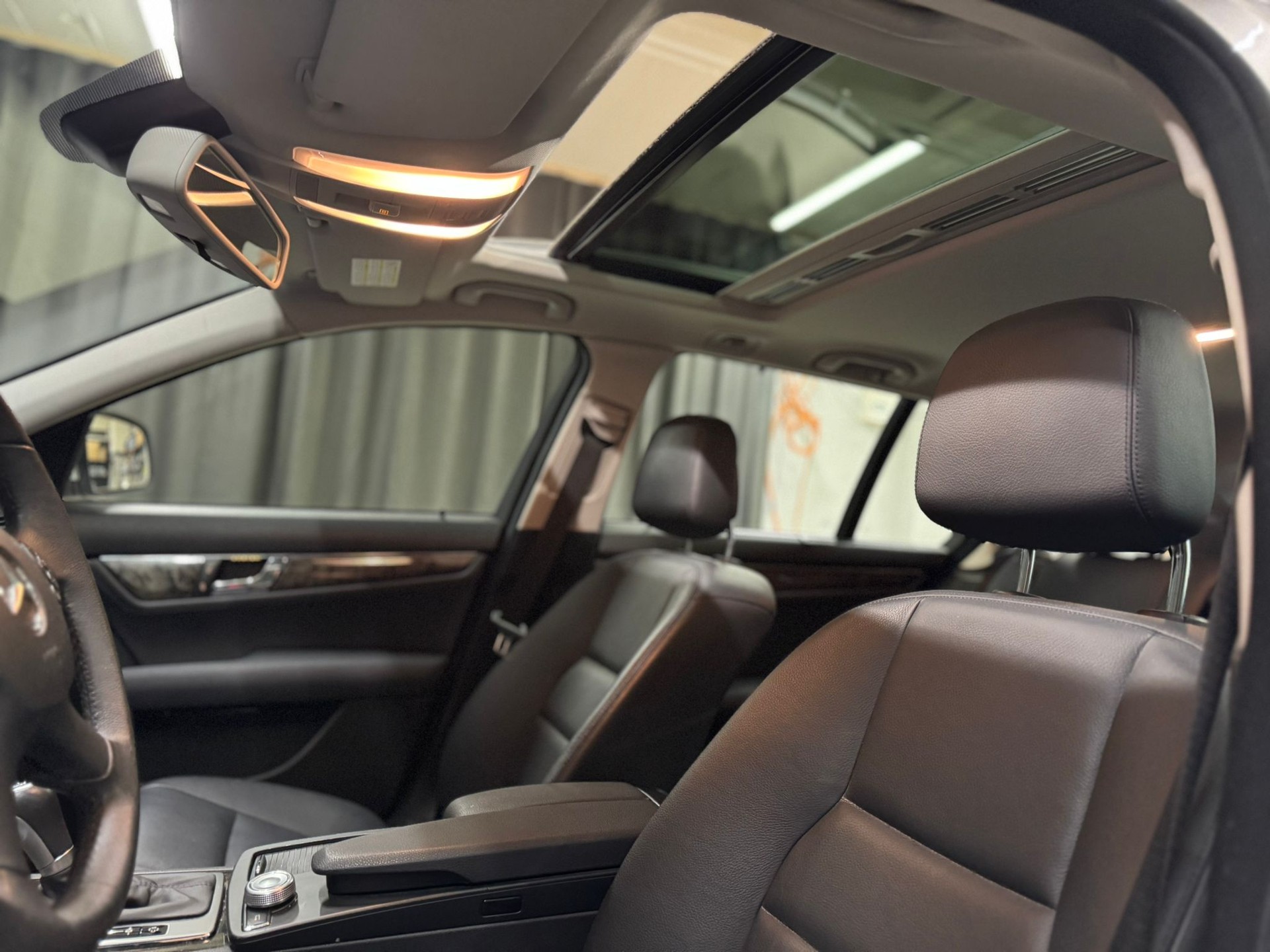 MERCEDES-BENZ C 350 CDI (320 CDI) Elégance 4Matic 7G-Tronic-image-11