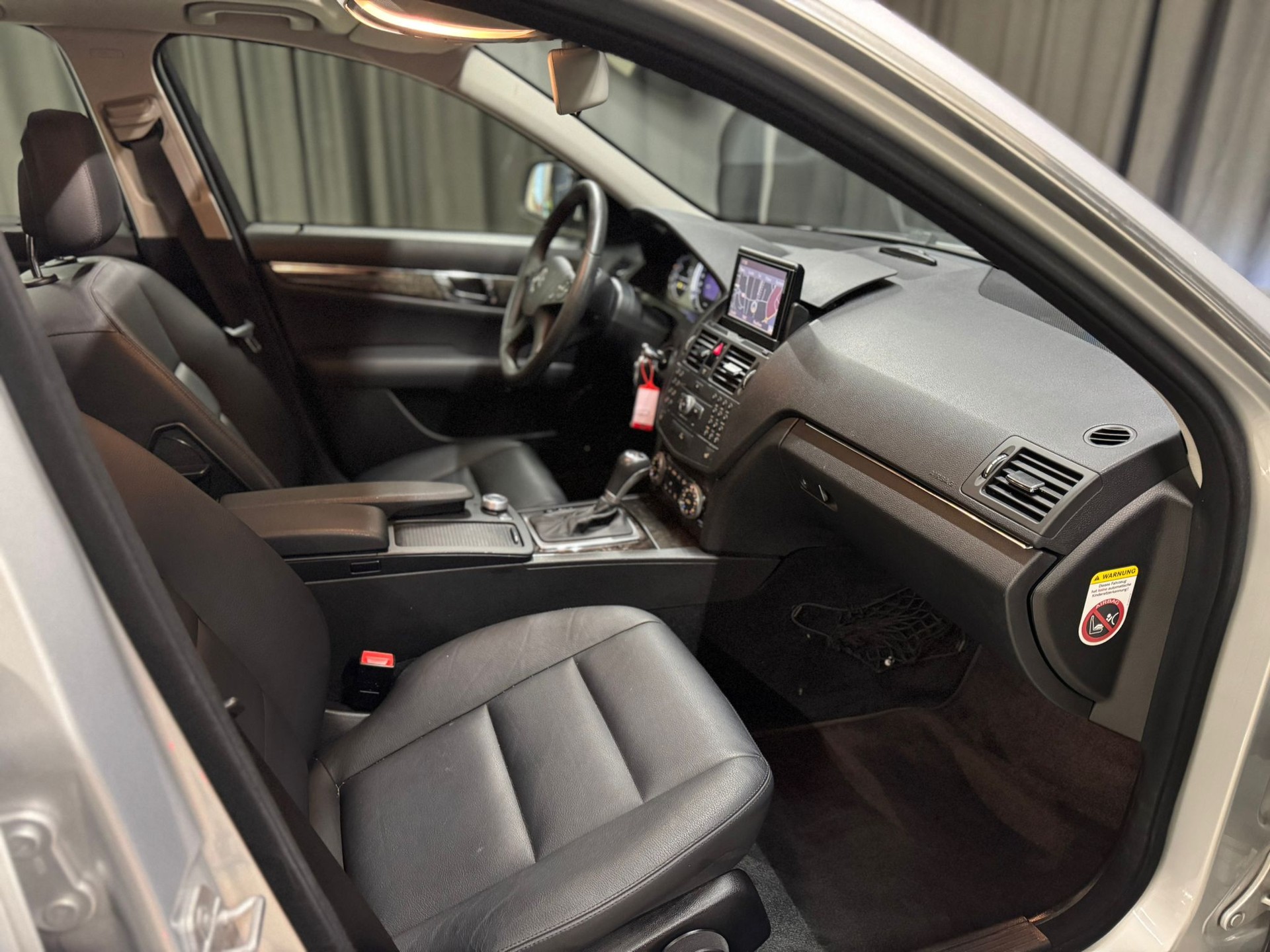 MERCEDES-BENZ C 350 CDI (320 CDI) Elégance 4Matic 7G-Tronic-image-13