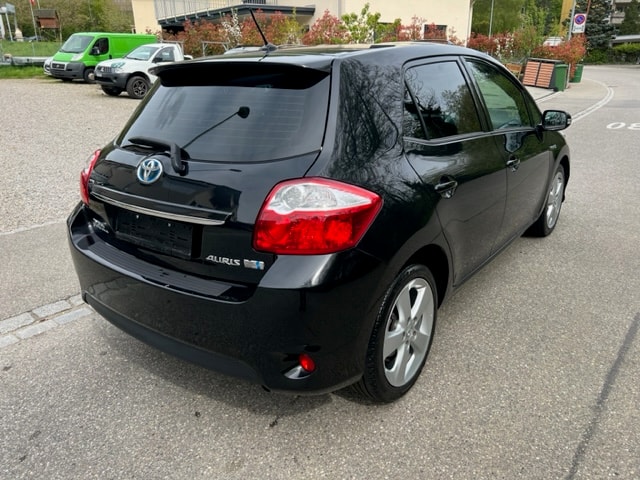 TOYOTA Auris 1.8 16V HSD Linea Sol Premium-image-6