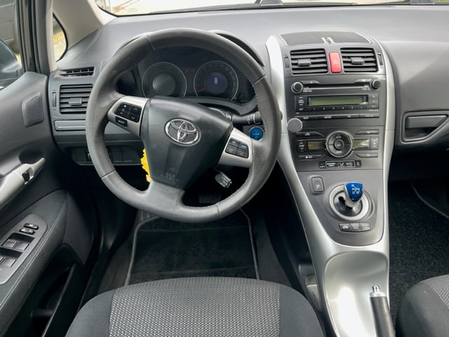TOYOTA Auris 1.8 16V HSD Linea Sol Premium-image-11