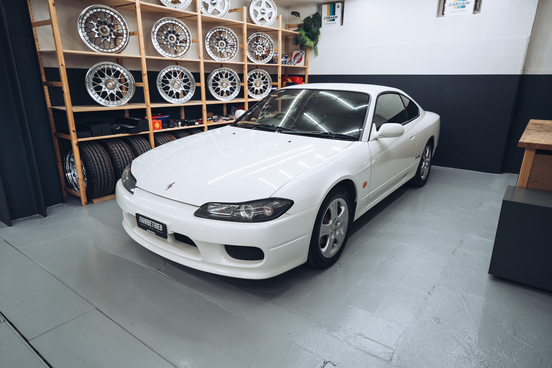 NISSAN S15 Spec R