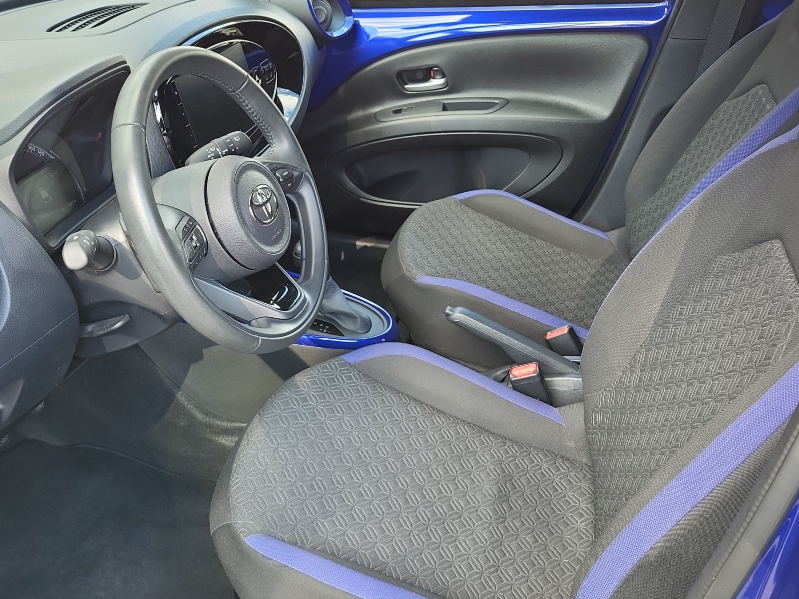 TOYOTA Aygo X 1.0 VVT-i Trend-image-12