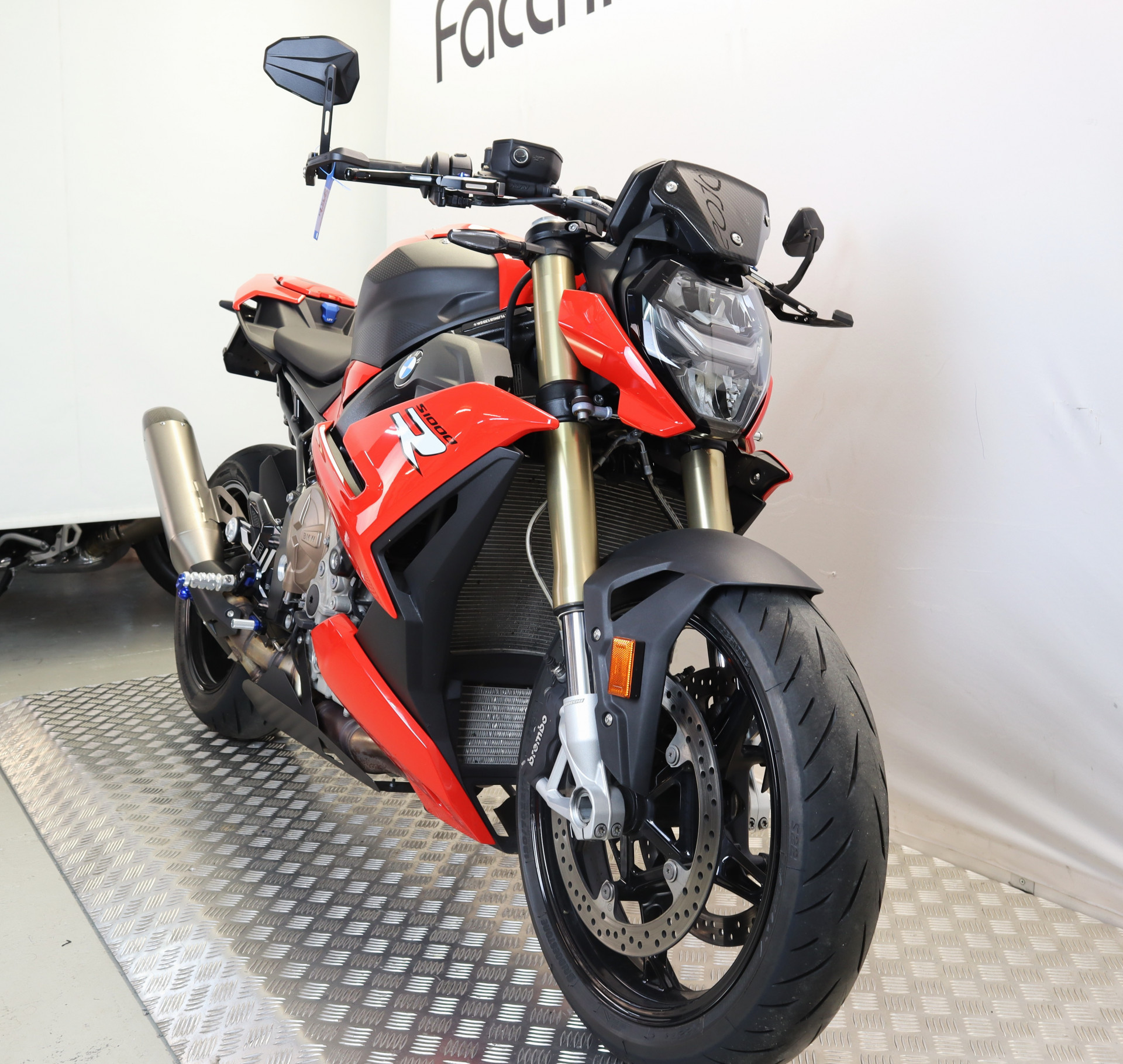 BMW S 1000 R-image-1