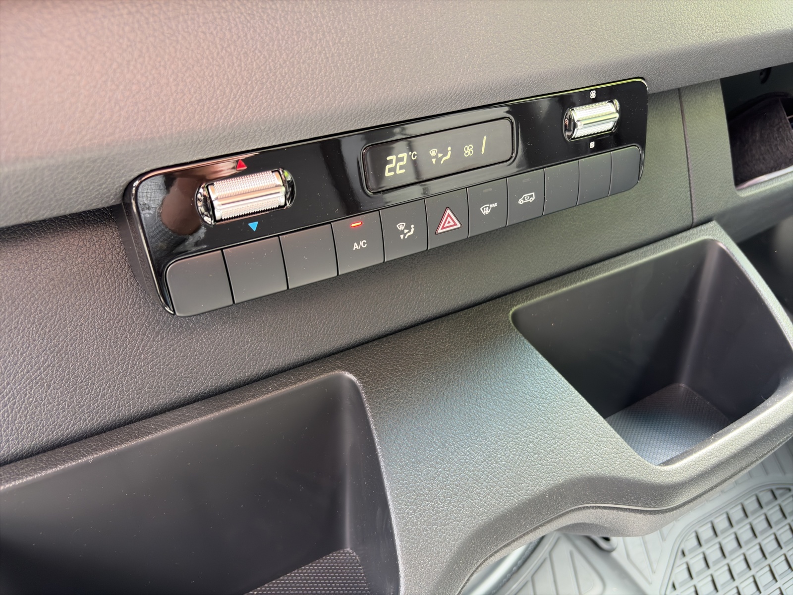 MERCEDES-BENZ Sprinter 319 CDI Pro Lang 9G-TRONIC-image-10
