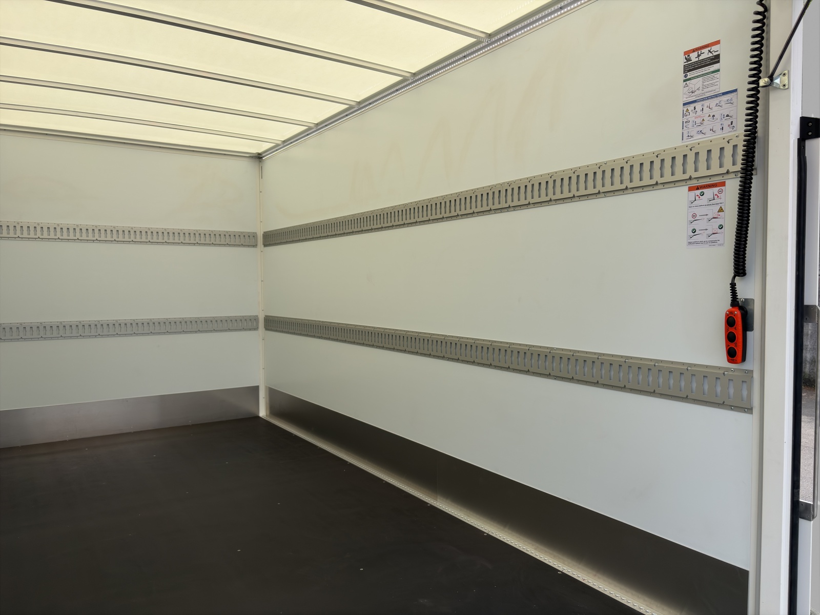 MERCEDES-BENZ Sprinter 319 CDI Pro Lang 9G-TRONIC-image-13