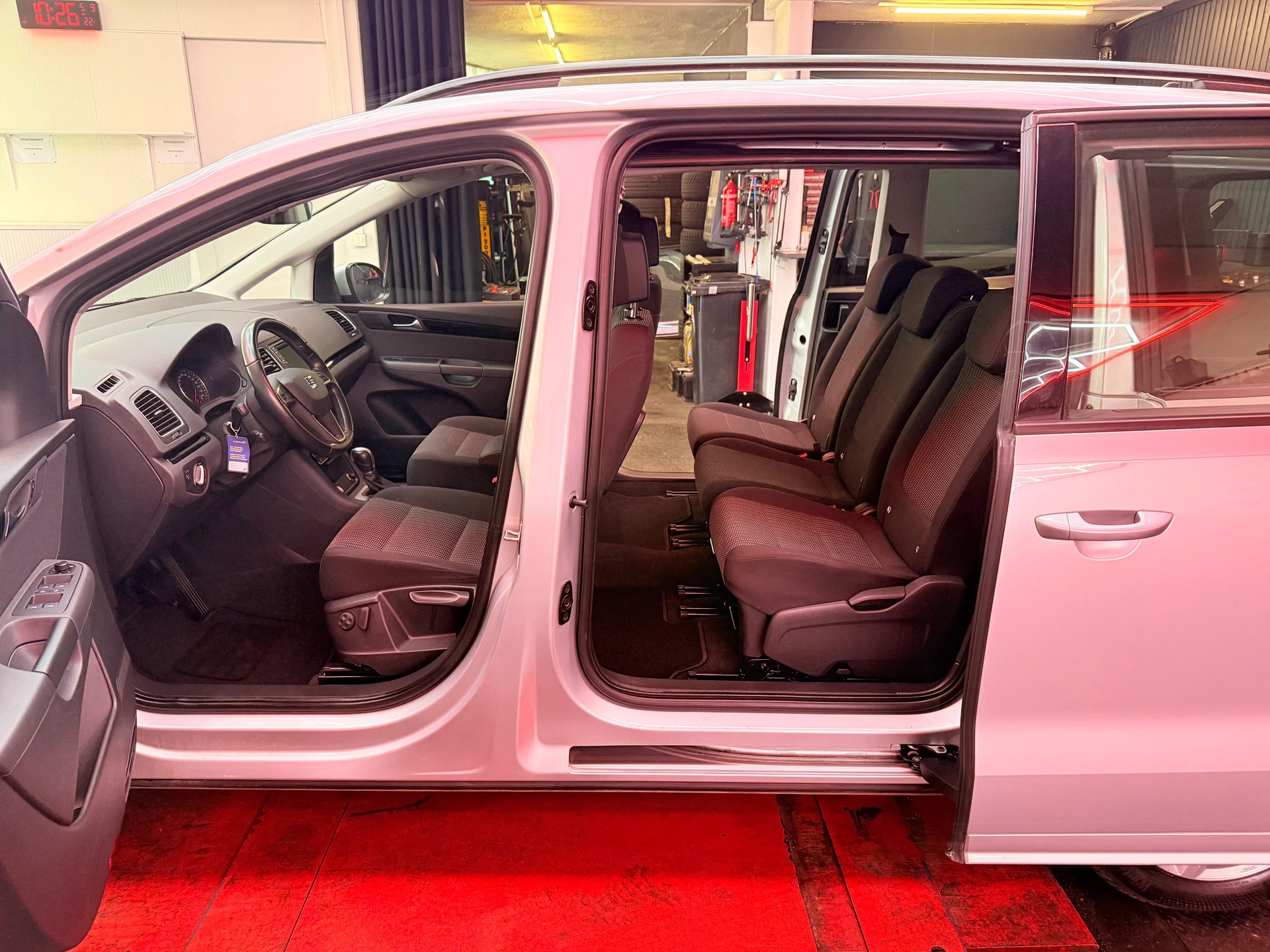 SEAT Alhambra 2.0 TDI 4Drive 177 PS-image-5