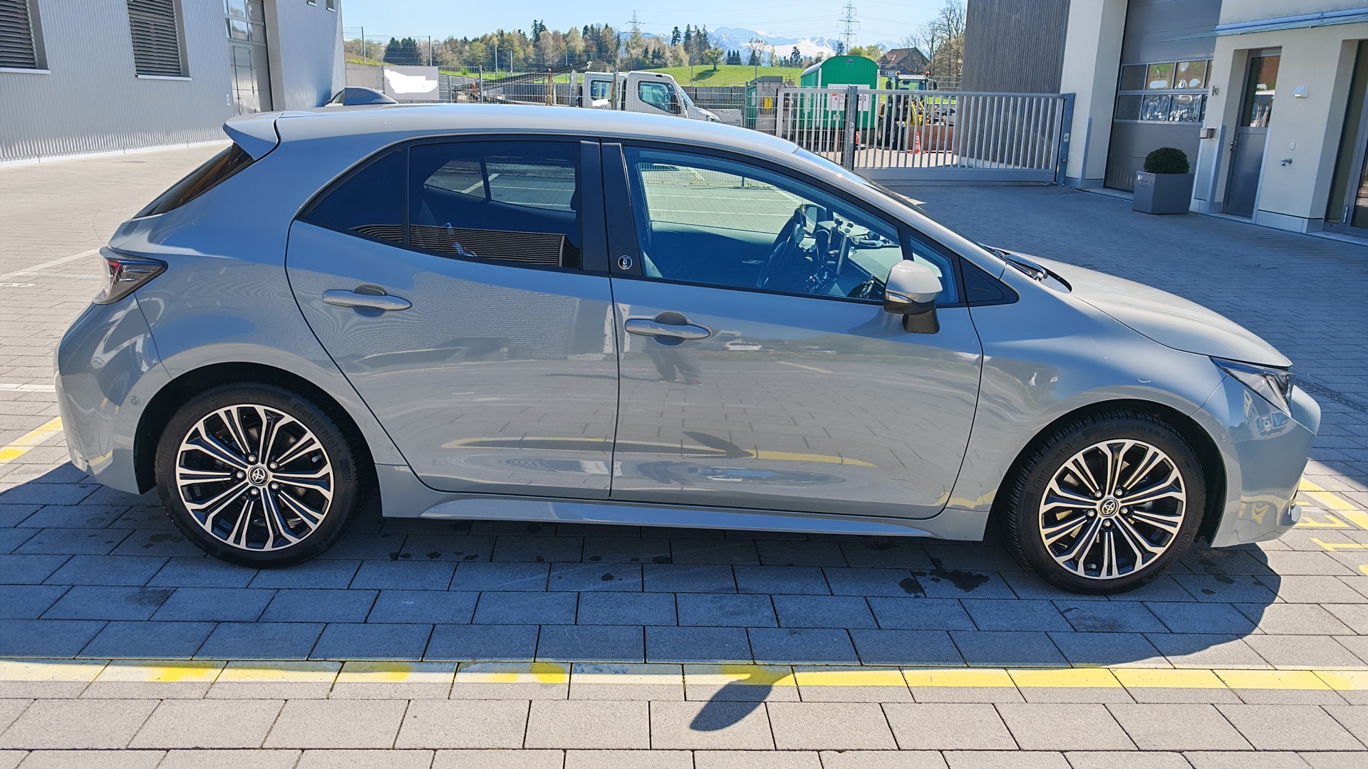 TOYOTA Toyota Corolla 2.0 Hybrid "Team Deutschland"