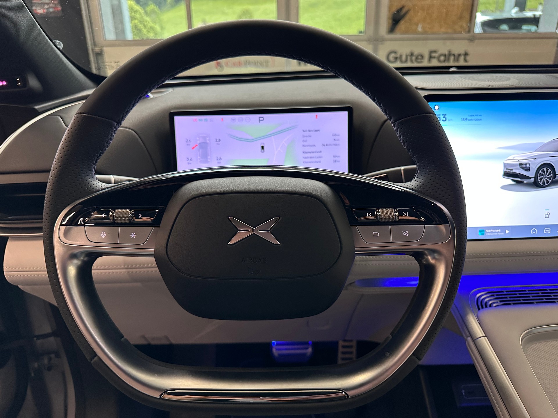 XPENG G9 98kWh Performance AWD-image-24