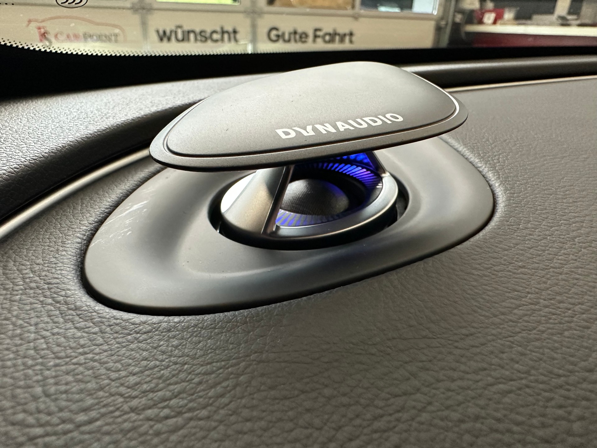 XPENG G9 98kWh Performance AWD-image-26
