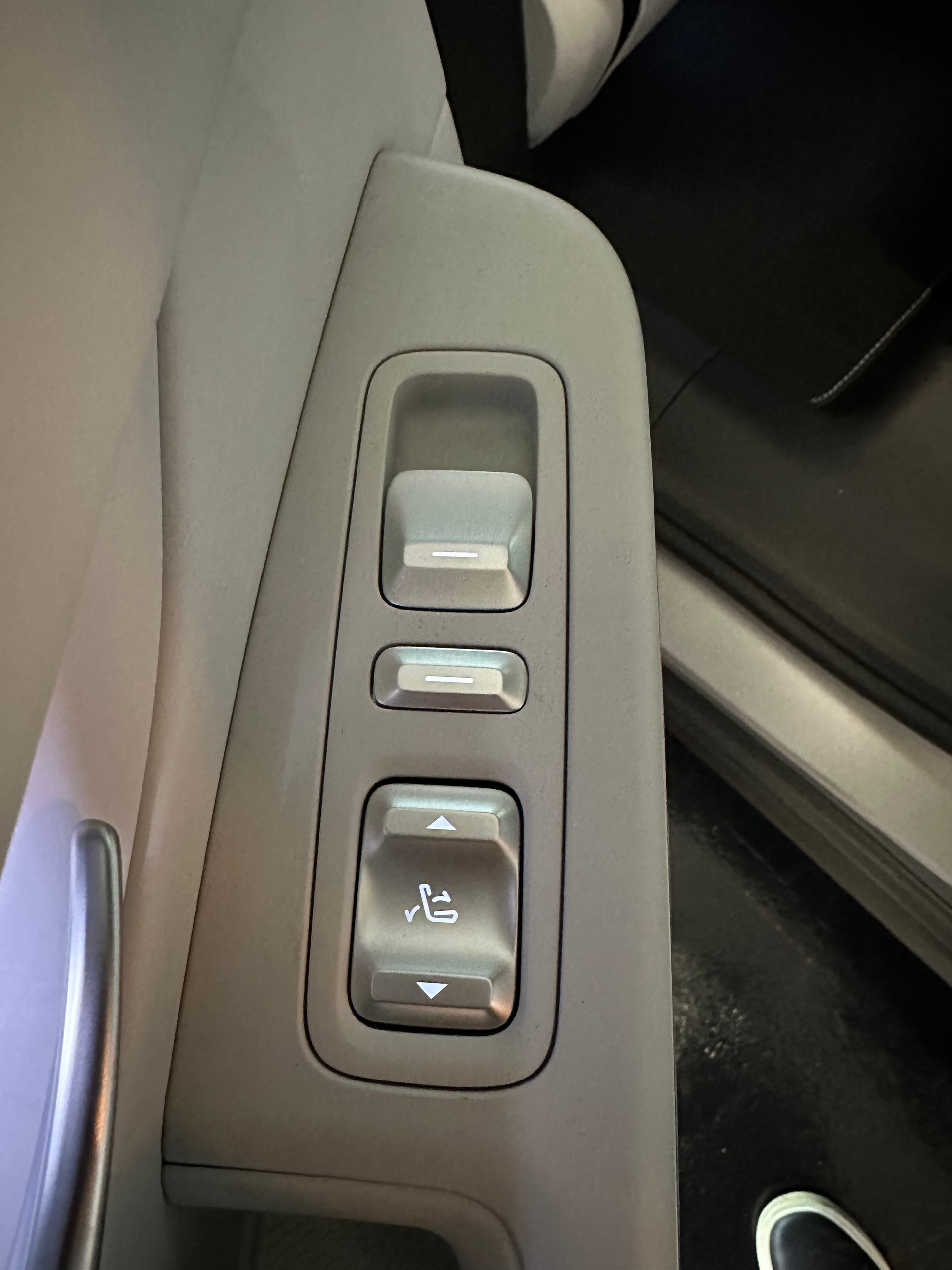 XPENG G9 98kWh Performance AWD-image-11