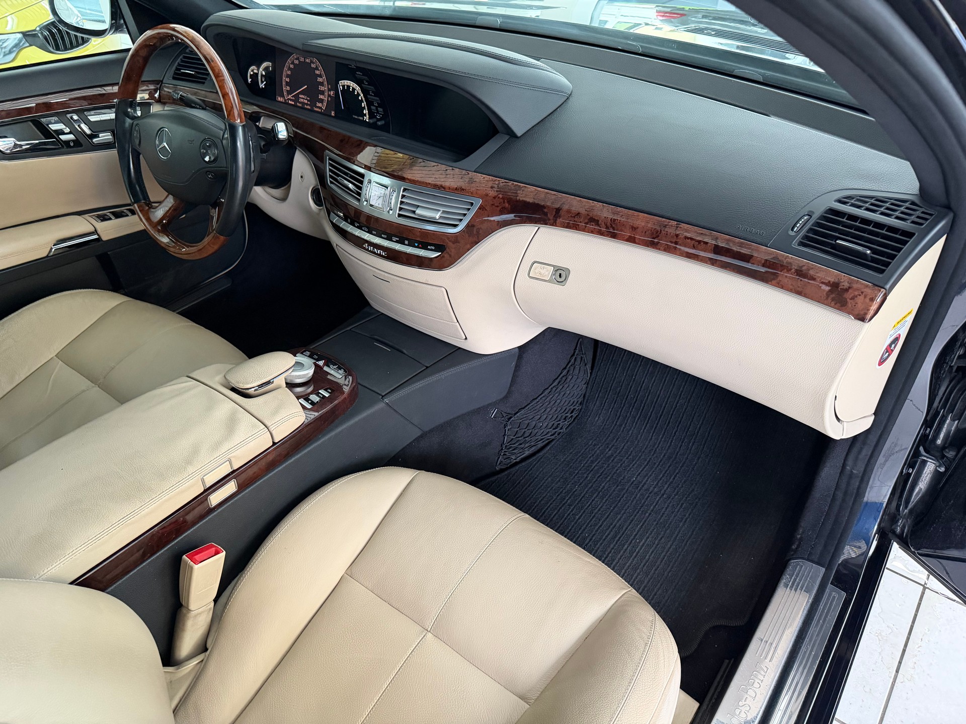 MERCEDES-BENZ S 350 4Matic 7G-Tronic-image-10
