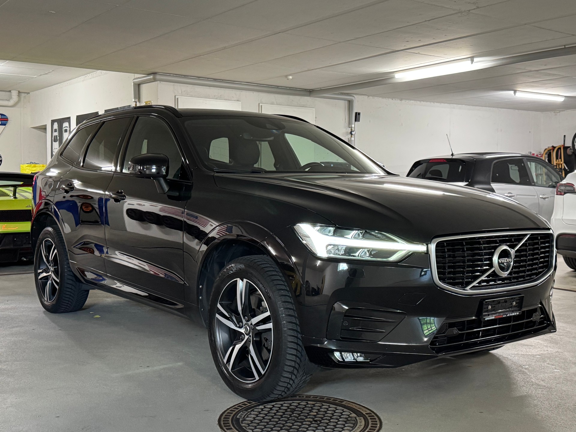 VOLVO XC60 B4 Diesel Mild Hybrid AWD R-Design Geartronic CH-Fahrzeug, 1-Hand-image-1