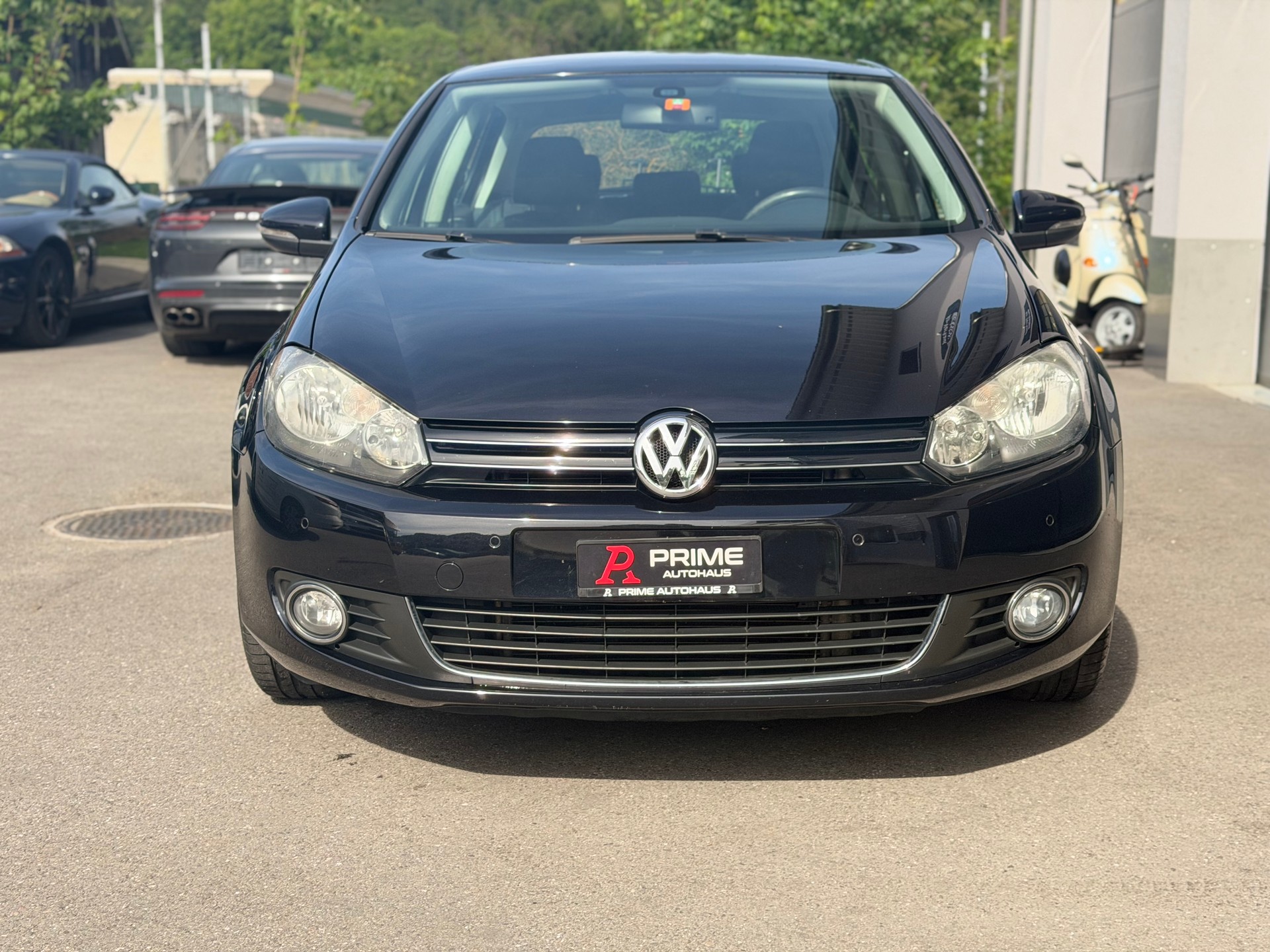 VW Golf 1.4 TSI Highline-showroom-element-3