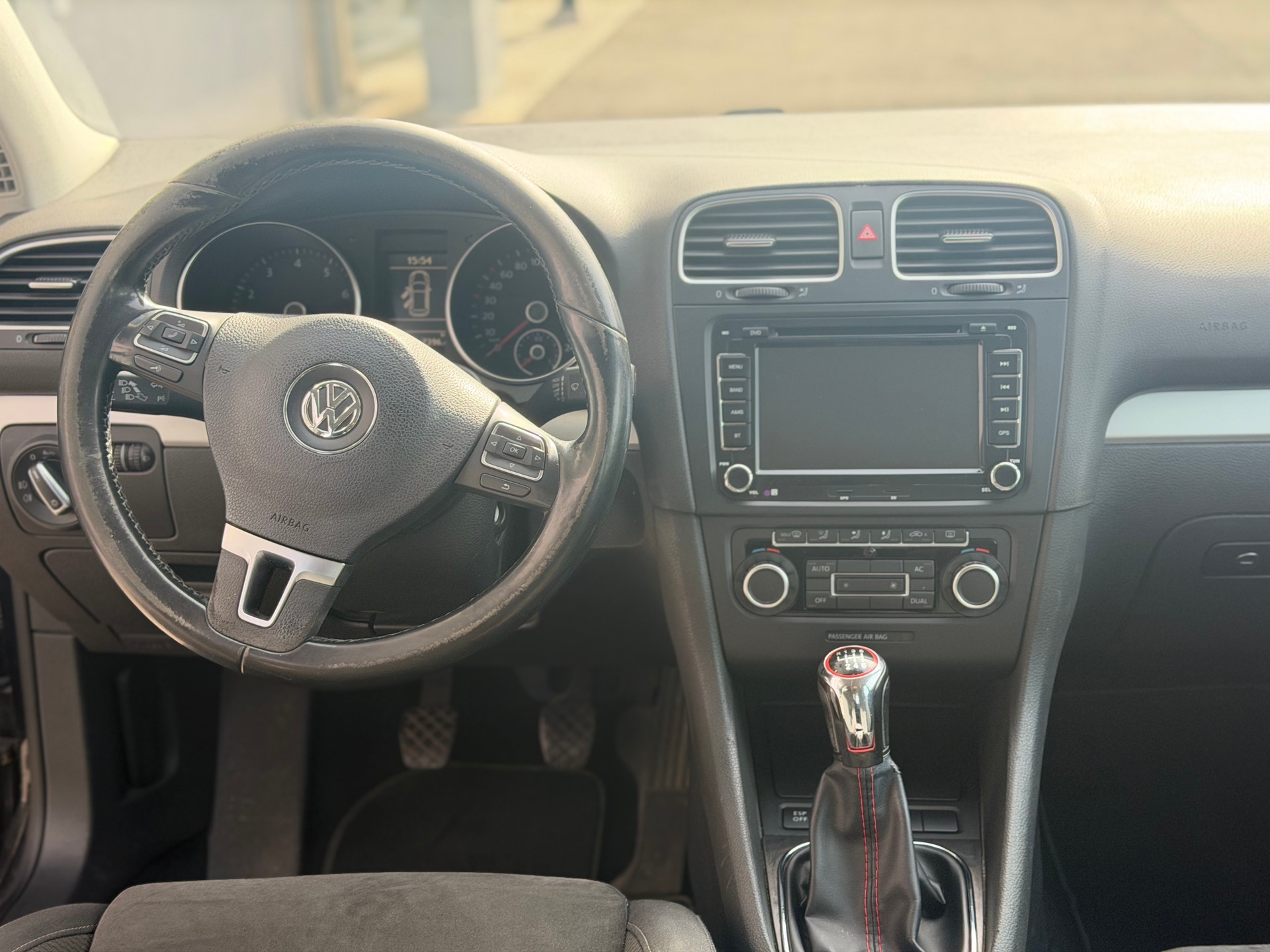 VW Golf 1.4 TSI Highline-image-6