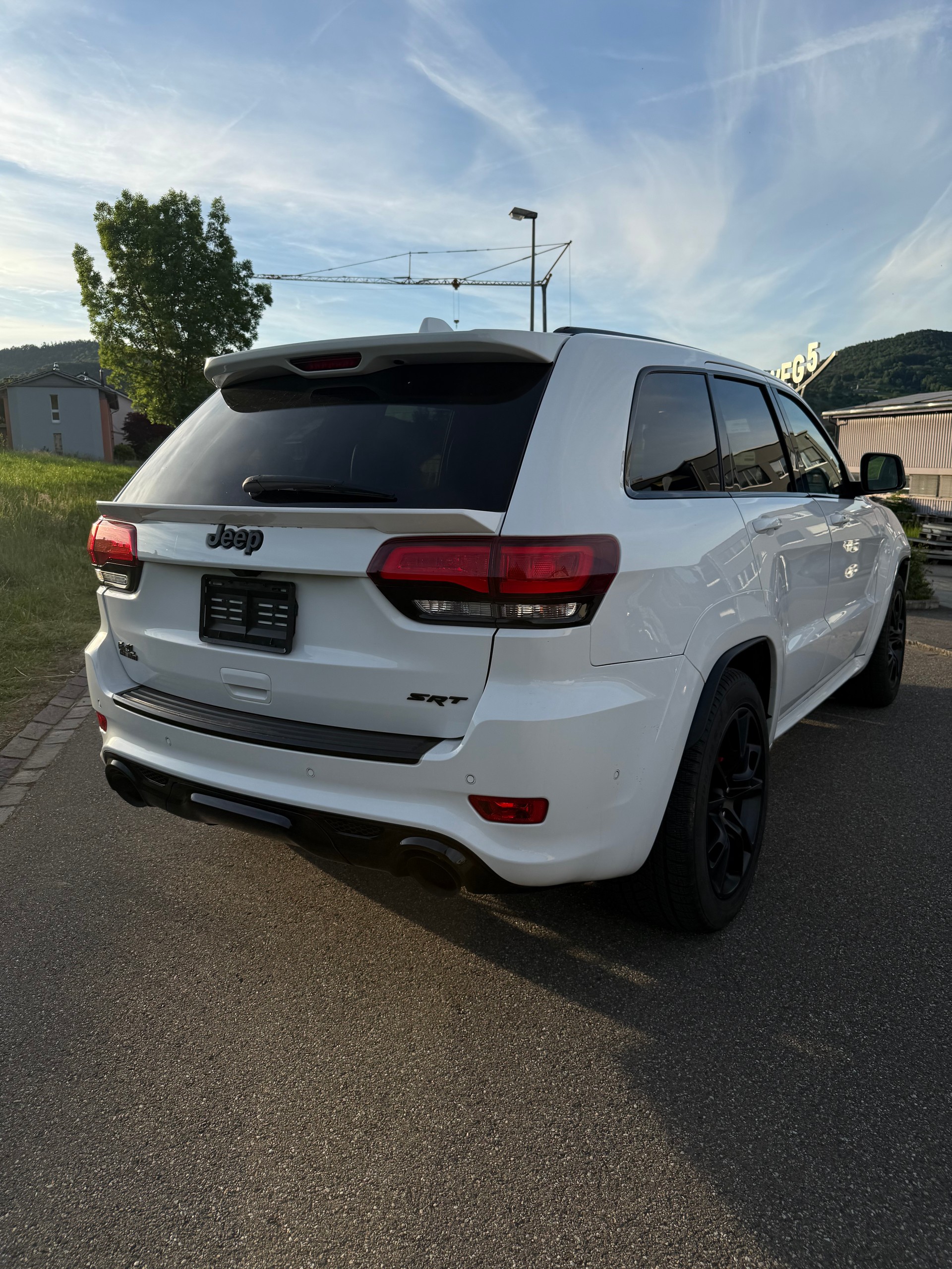 JEEP Grand Cherokee 6.4 V8 HEMI SRT8 Automatic-image-3