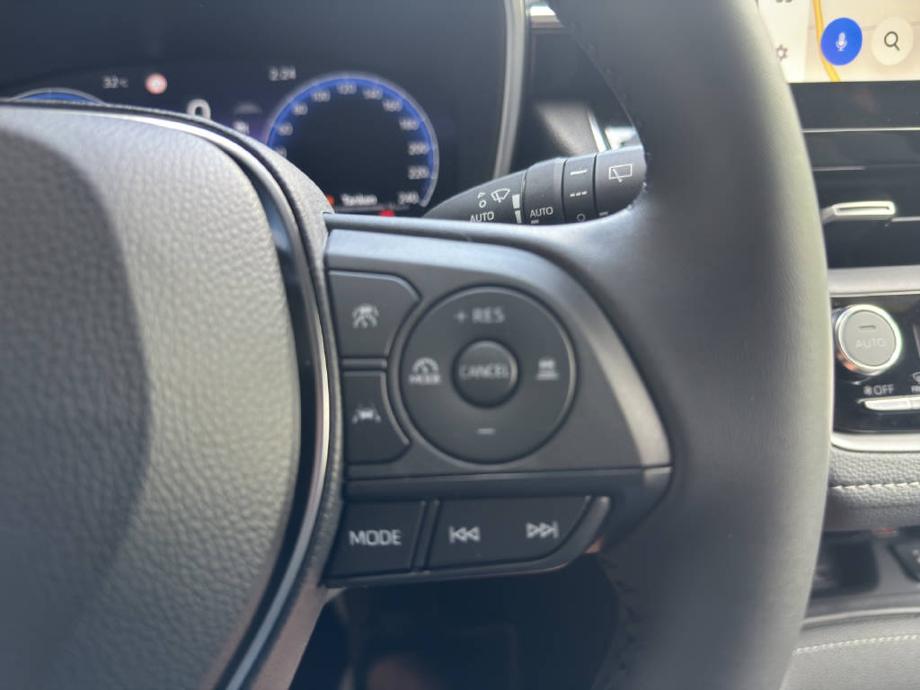 TOYOTA Corolla Touring Sports 2.0 HSD Swiss Edition-image-9