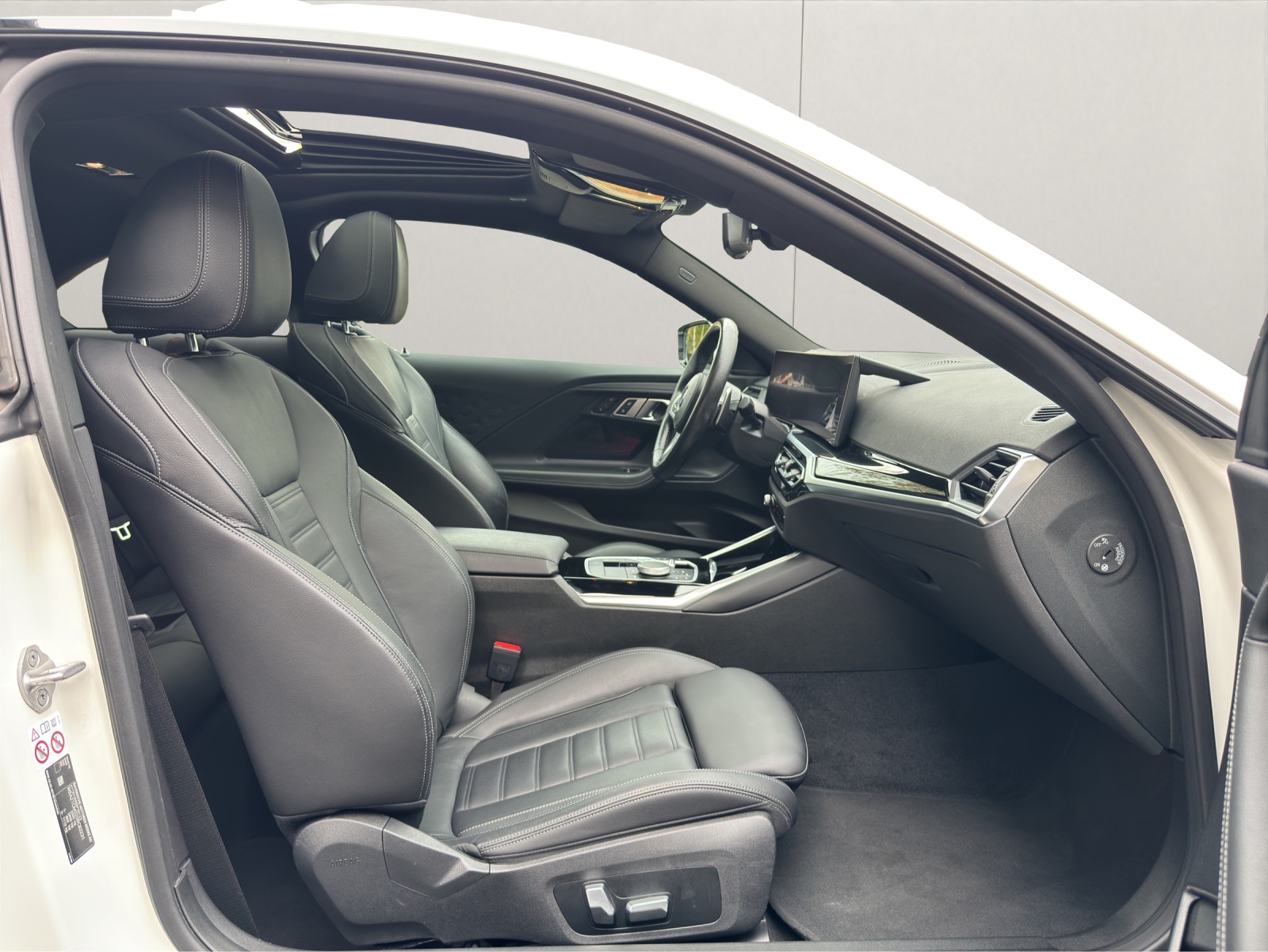 BMW 230i M Sport-image-11