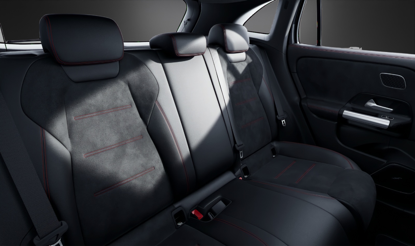 MERCEDES-BENZ GLA 250 4Matic 8G-DCT Swiss Star-image-9