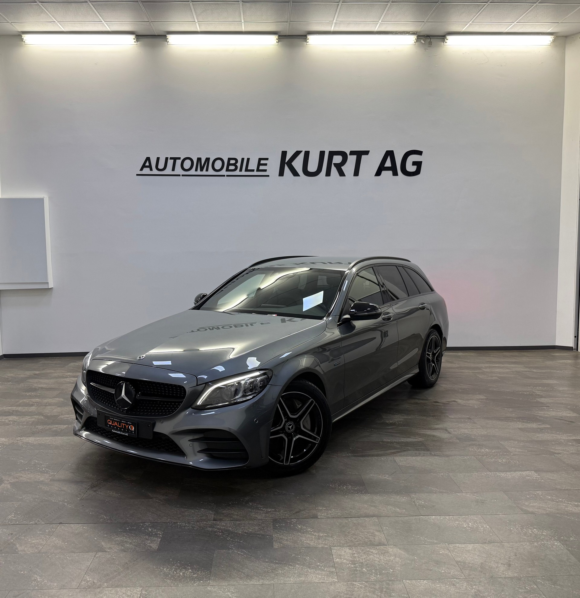 MERCEDES-BENZ C 300 e T-Modell AMG Line 9G-Tronic