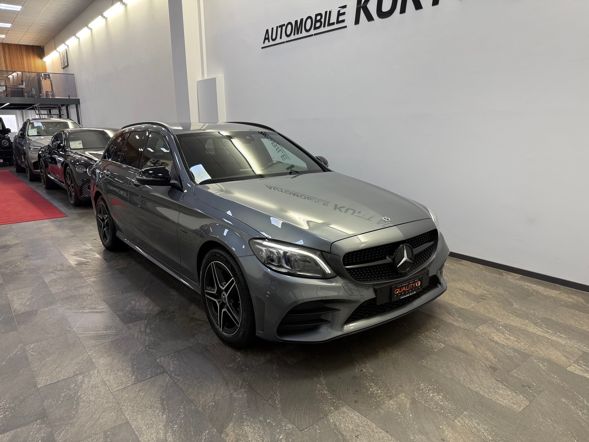 MERCEDES-BENZ C 300 e T-Modell AMG Line 9G-Tronic-image-7