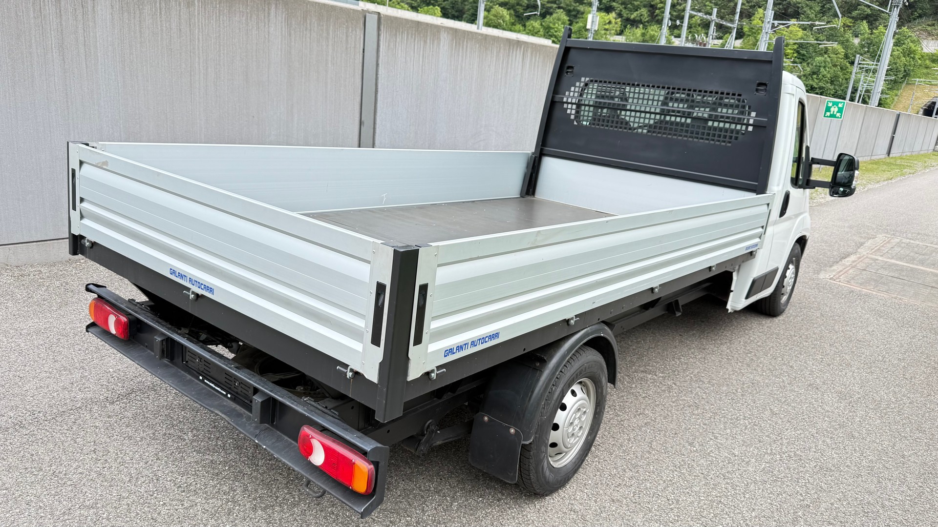 PEUGEOT BOXER-image-3
