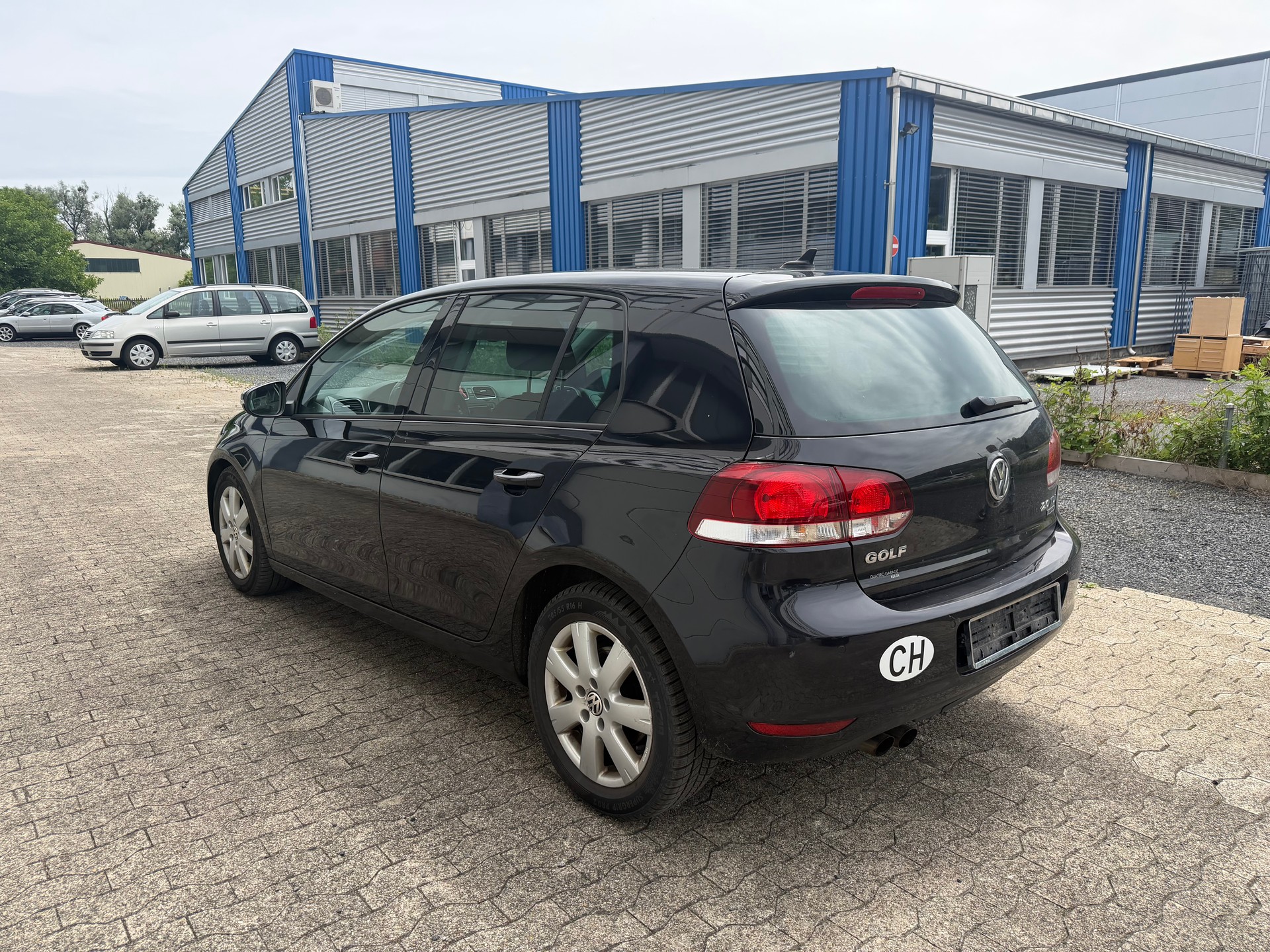 VW Golf 2.0 TDI Highline 4Motion-image-3