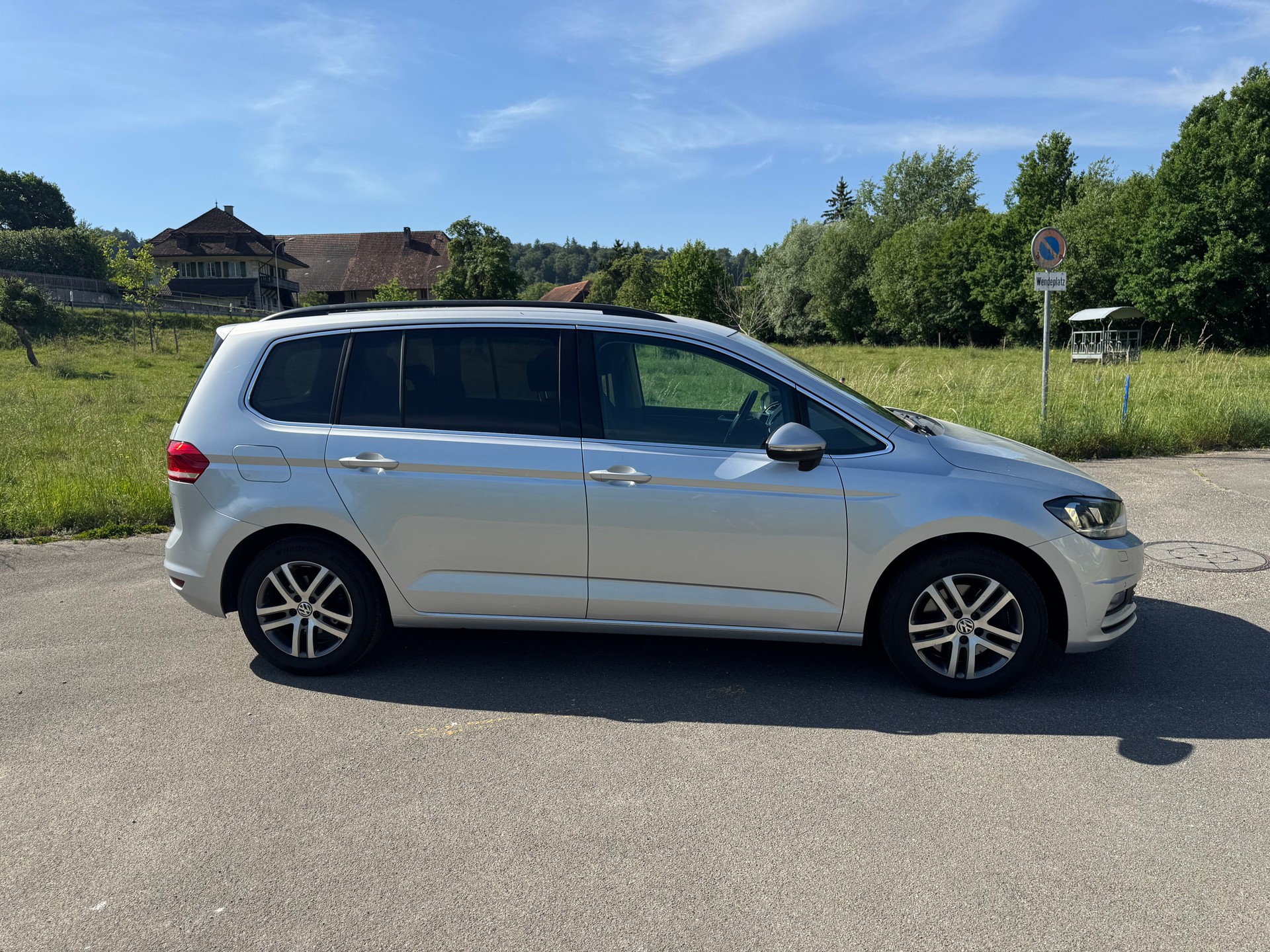 VW Touran 1.6 TDI BlueMotion Technology Trendline DSG-showroom-element-2