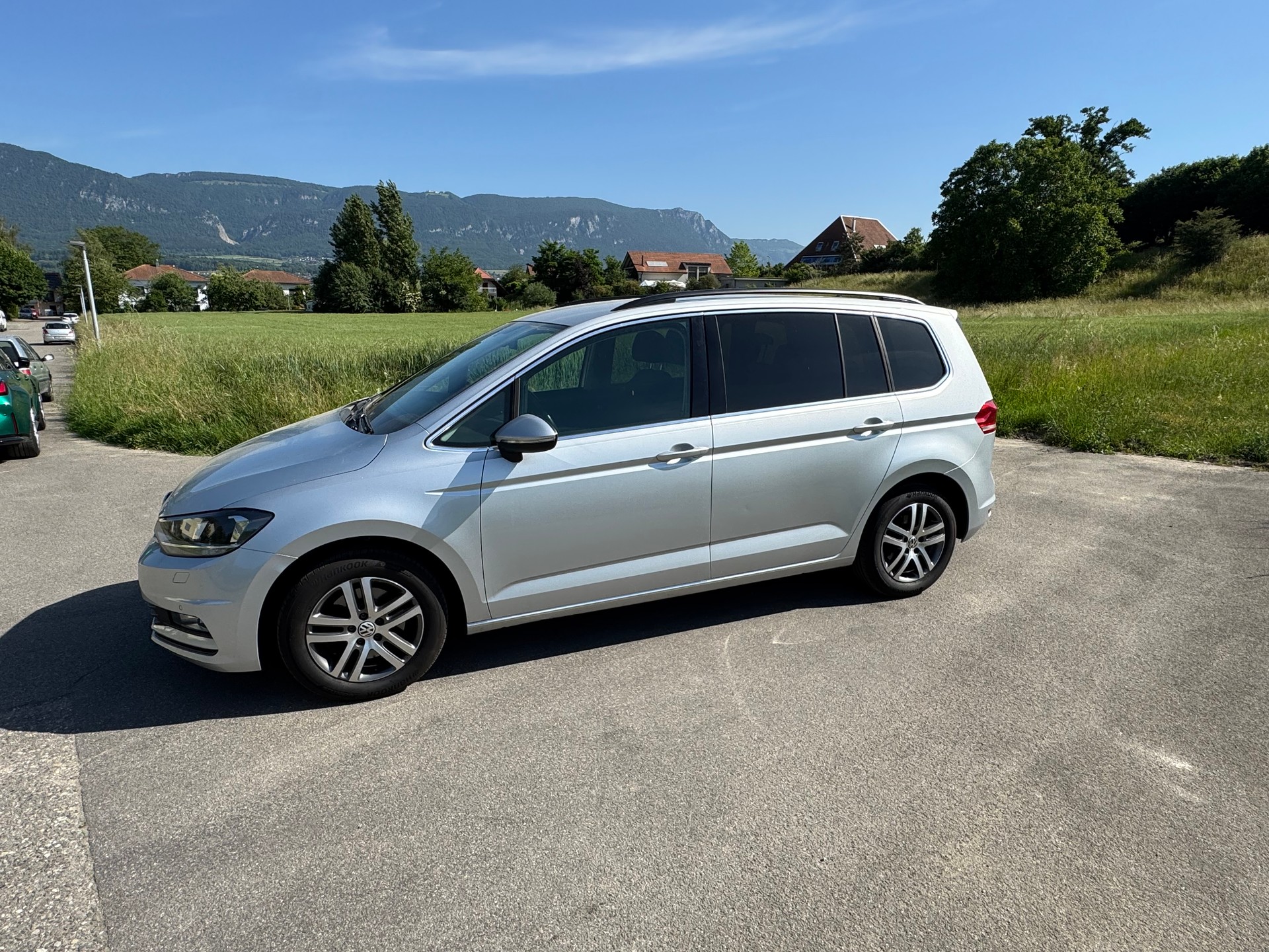 VW Touran 1.6 TDI BlueMotion Technology Trendline DSG-image-5