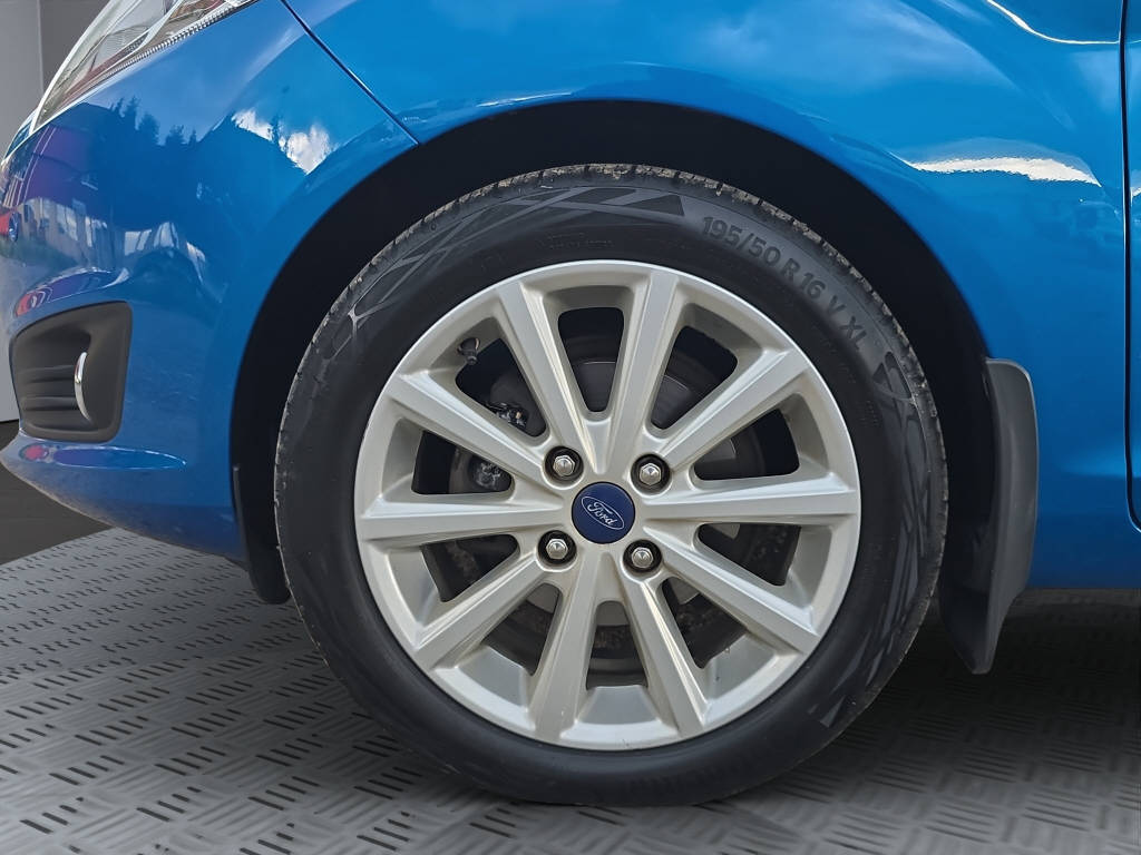 FORD Fiesta 1.0 EcoB 125 Titanium-image-13
