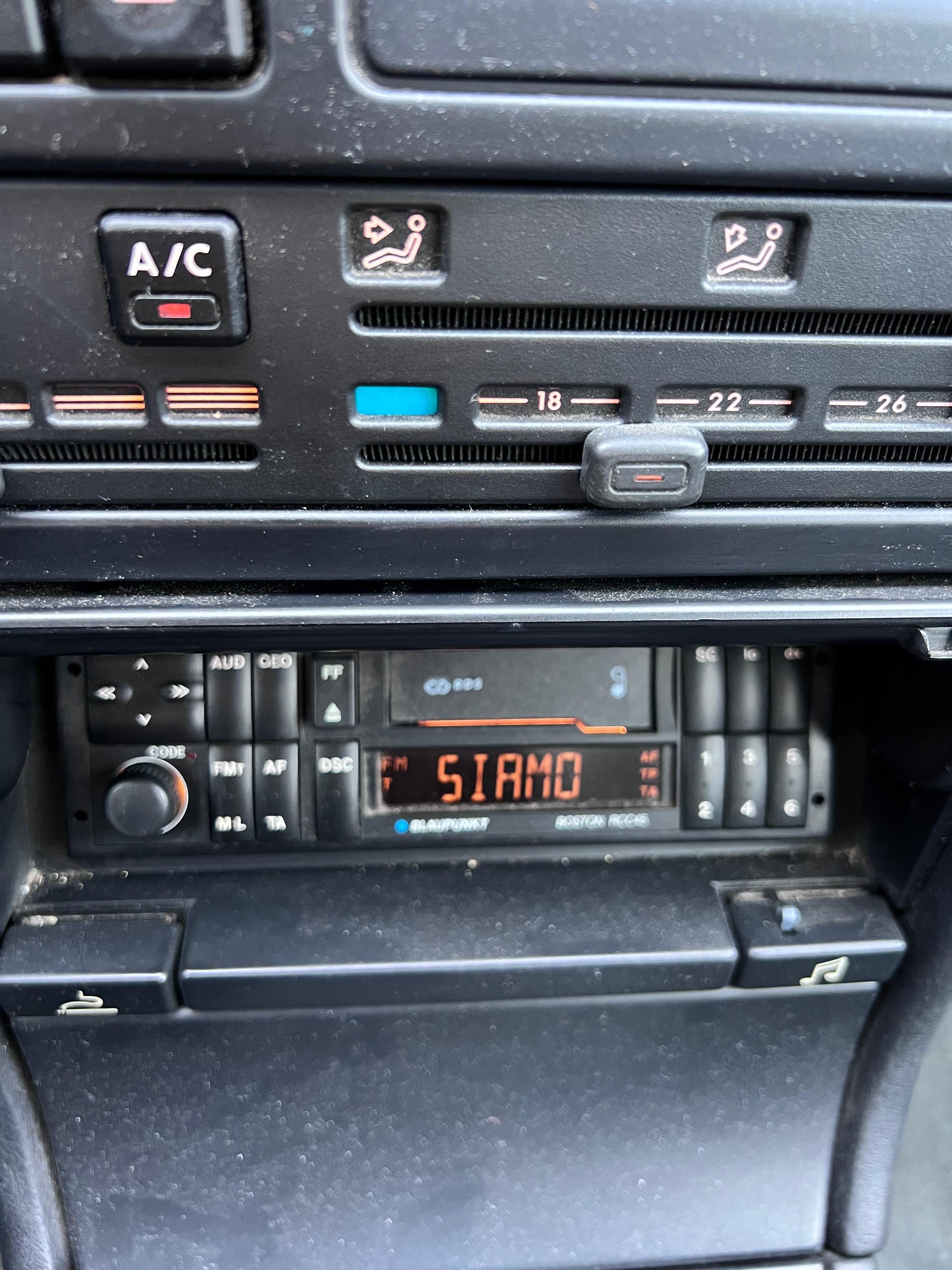 PEUGEOT 405 SRI-image-5
