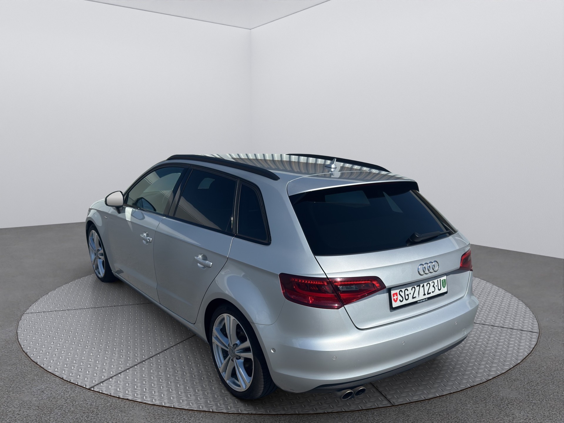 AUDI A 3 S-Line qu 1.8 TSFI-showroom-element-3