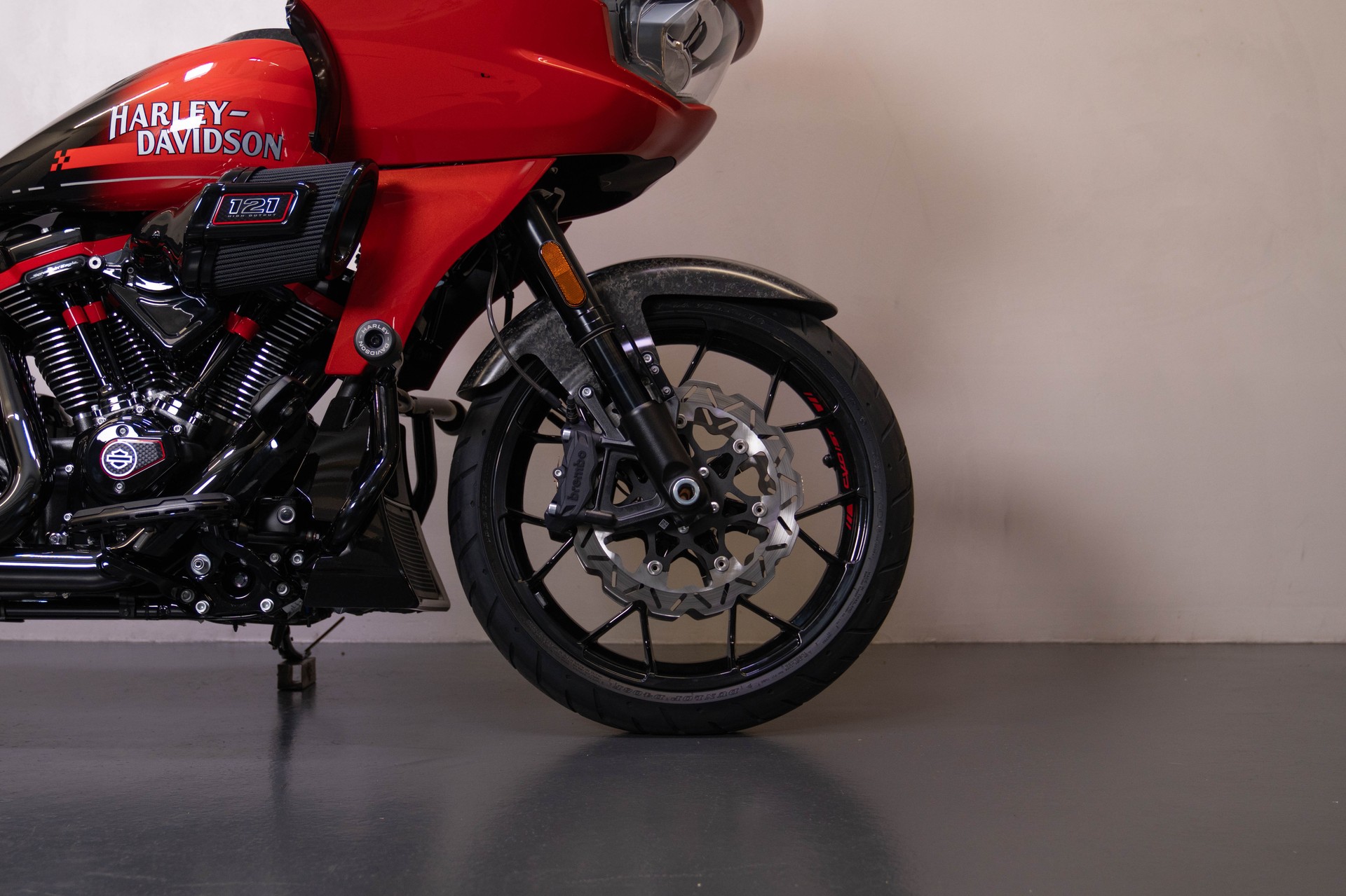 HARLEY-DAVIDSON FLTRXSTSE Road Glide ST 121 CVO-image-4