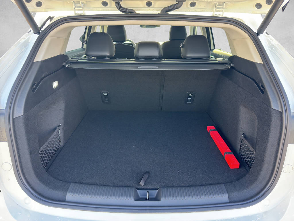 MG HS 1.5 Hybrid+ Luxury-image-5