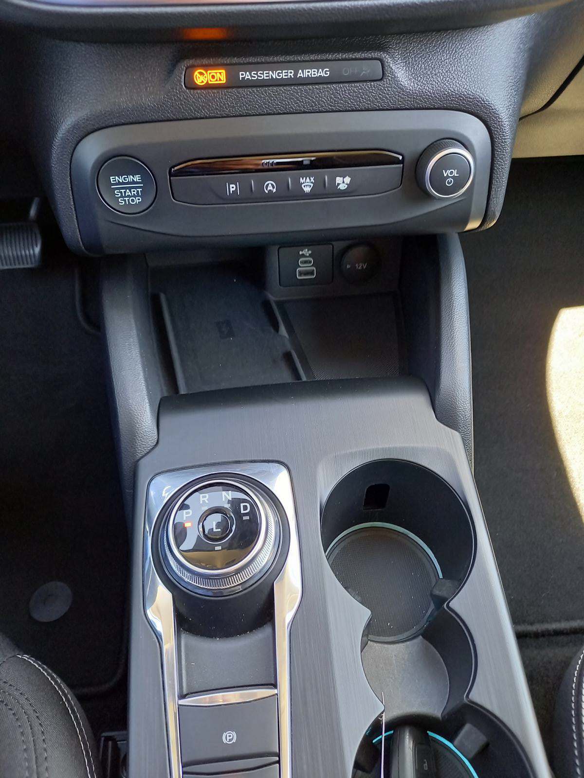FORD Focus 1.5 TDCi Titanium Automatic-image-8