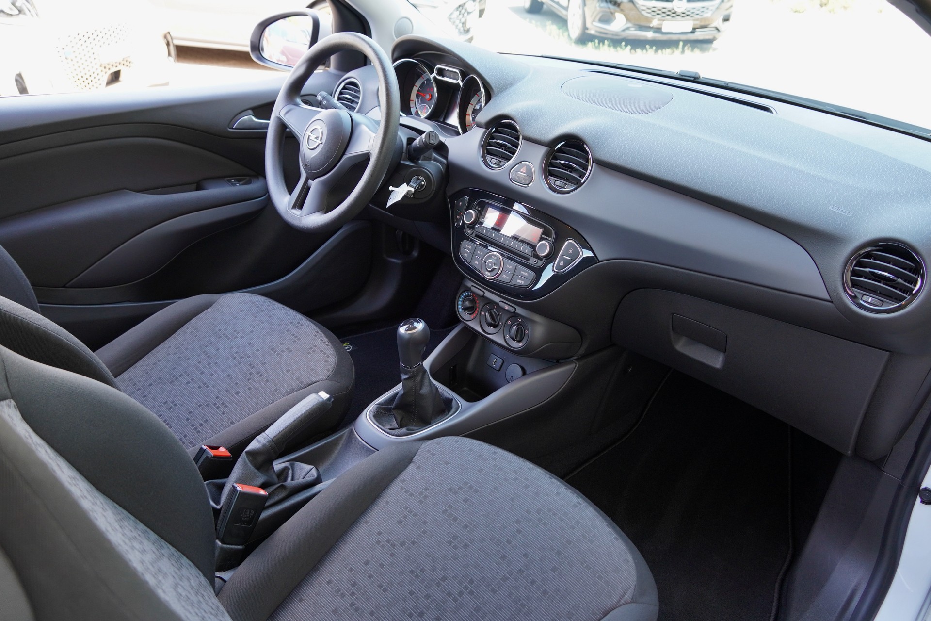 OPEL Adam 1.2 ecoFLEX-image-9