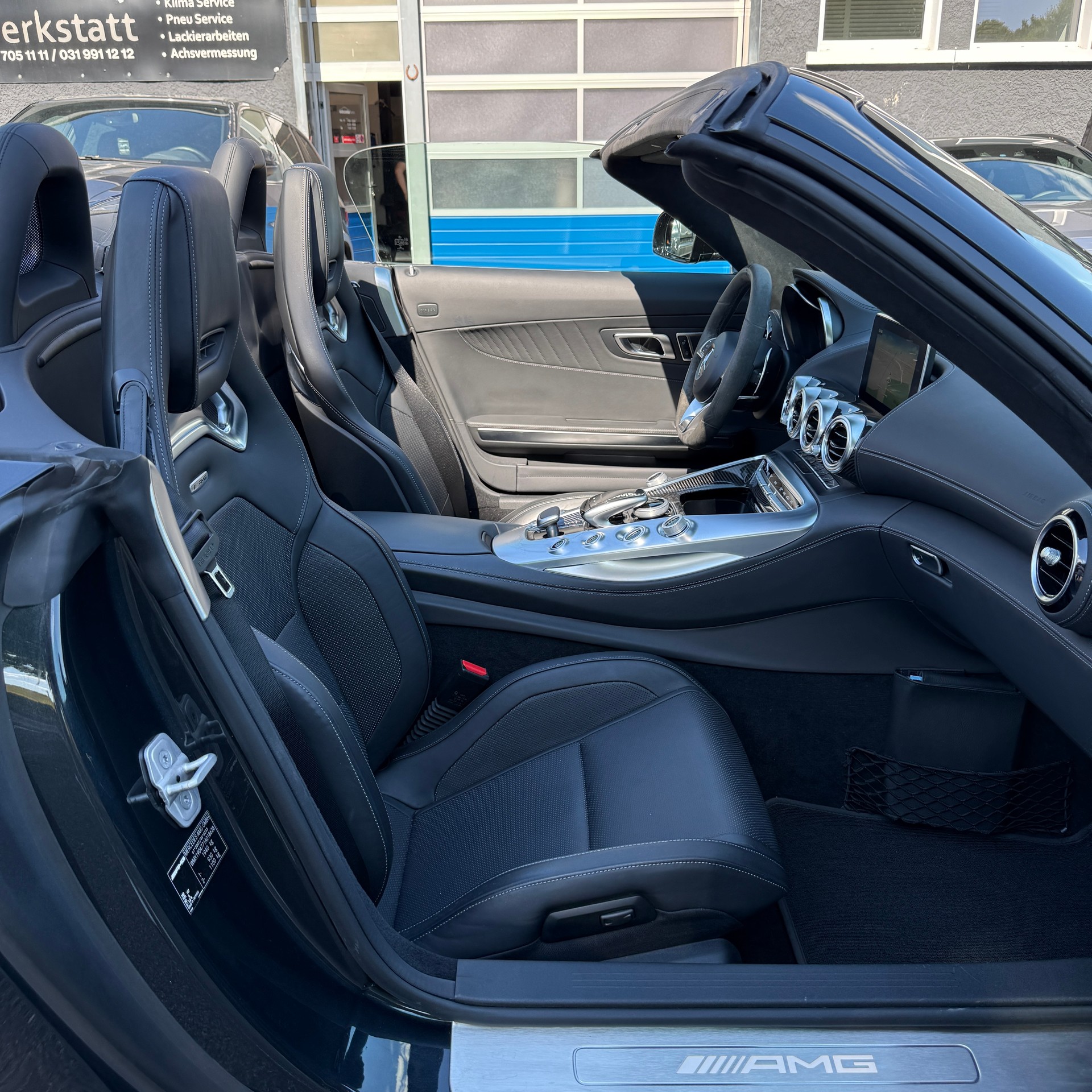 MERCEDES-BENZ AMG GT Roadster Speedshift DCT-image-12