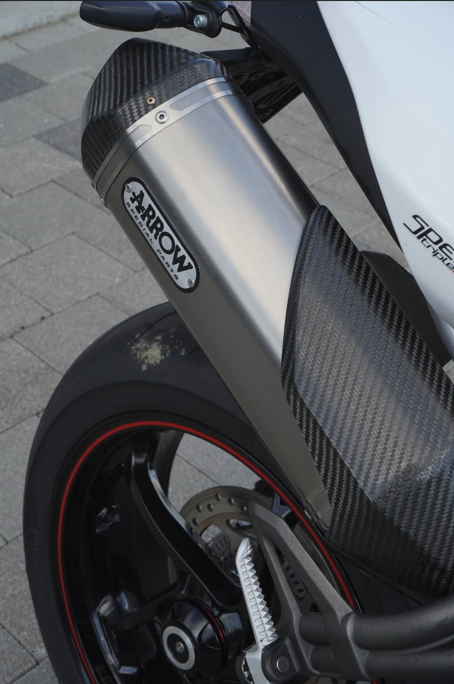 TRIUMPH Speed Triple RS 1050 ABS-image-5