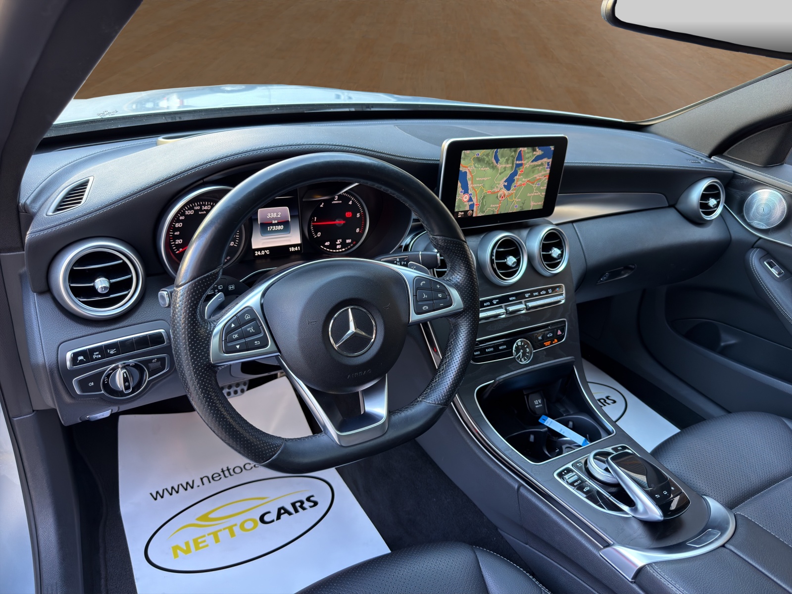 MERCEDES-BENZ C 220 BlueTEC AMG Line 7G-Tronic-image-8