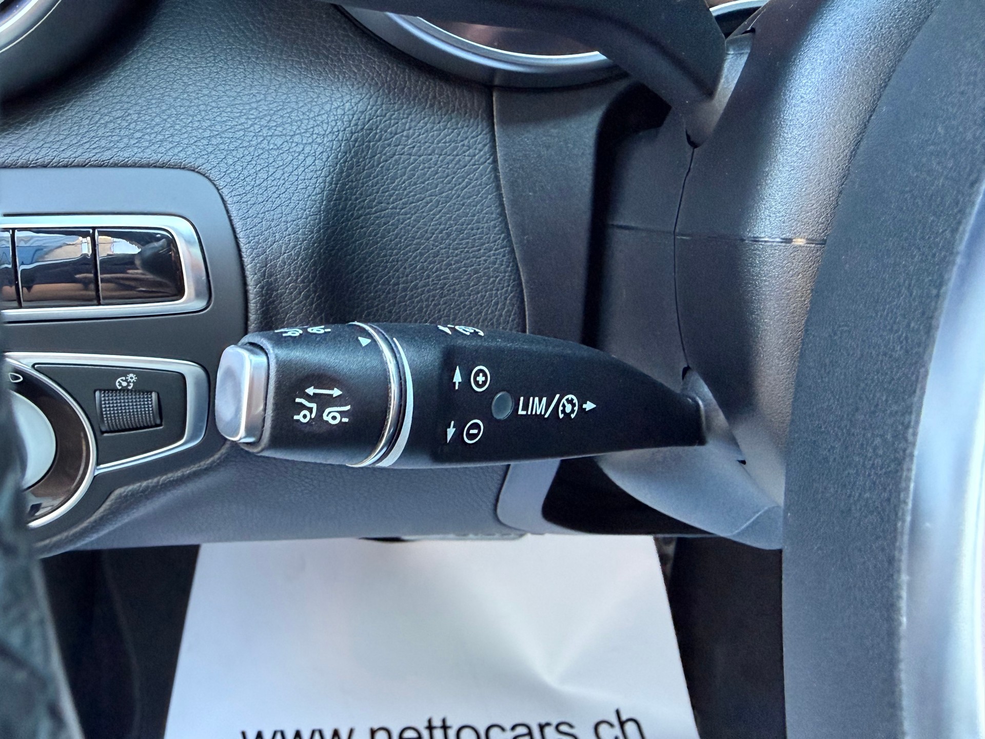 MERCEDES-BENZ C 220 BlueTEC AMG Line 7G-Tronic-image-21
